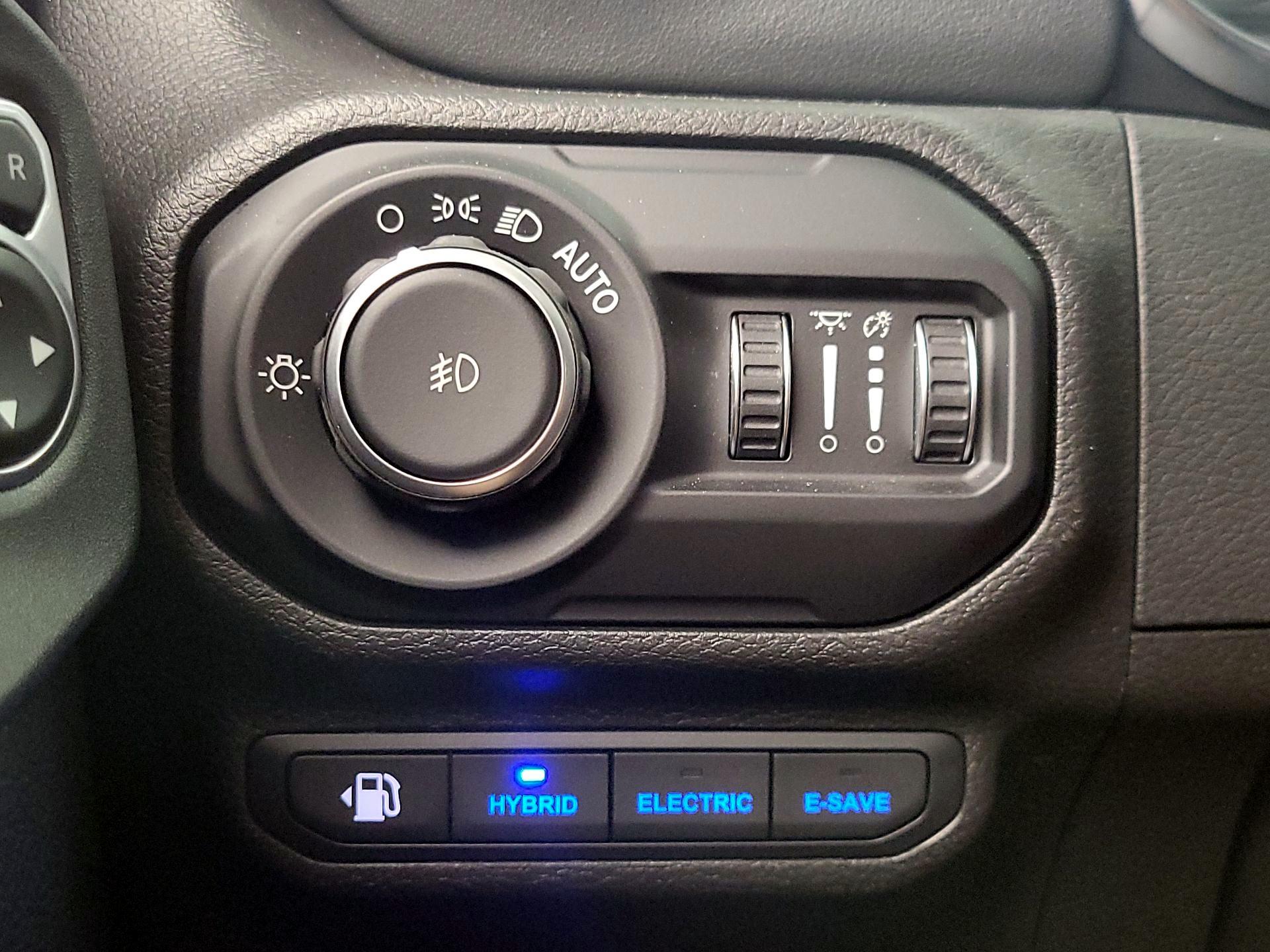 Thumbnail: 2022 Jeep Wrangler - 13
