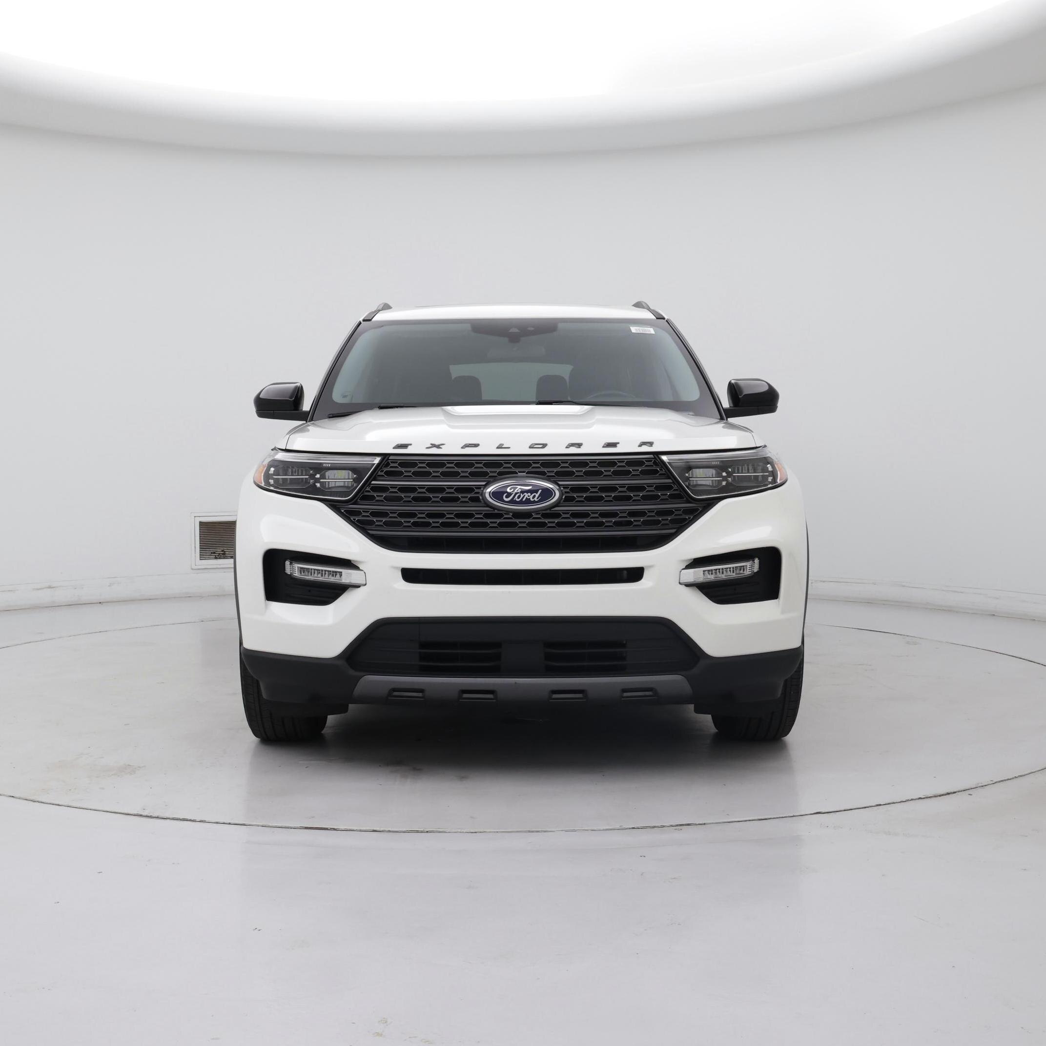 Thumbnail: 2022 Ford Explorer - 5