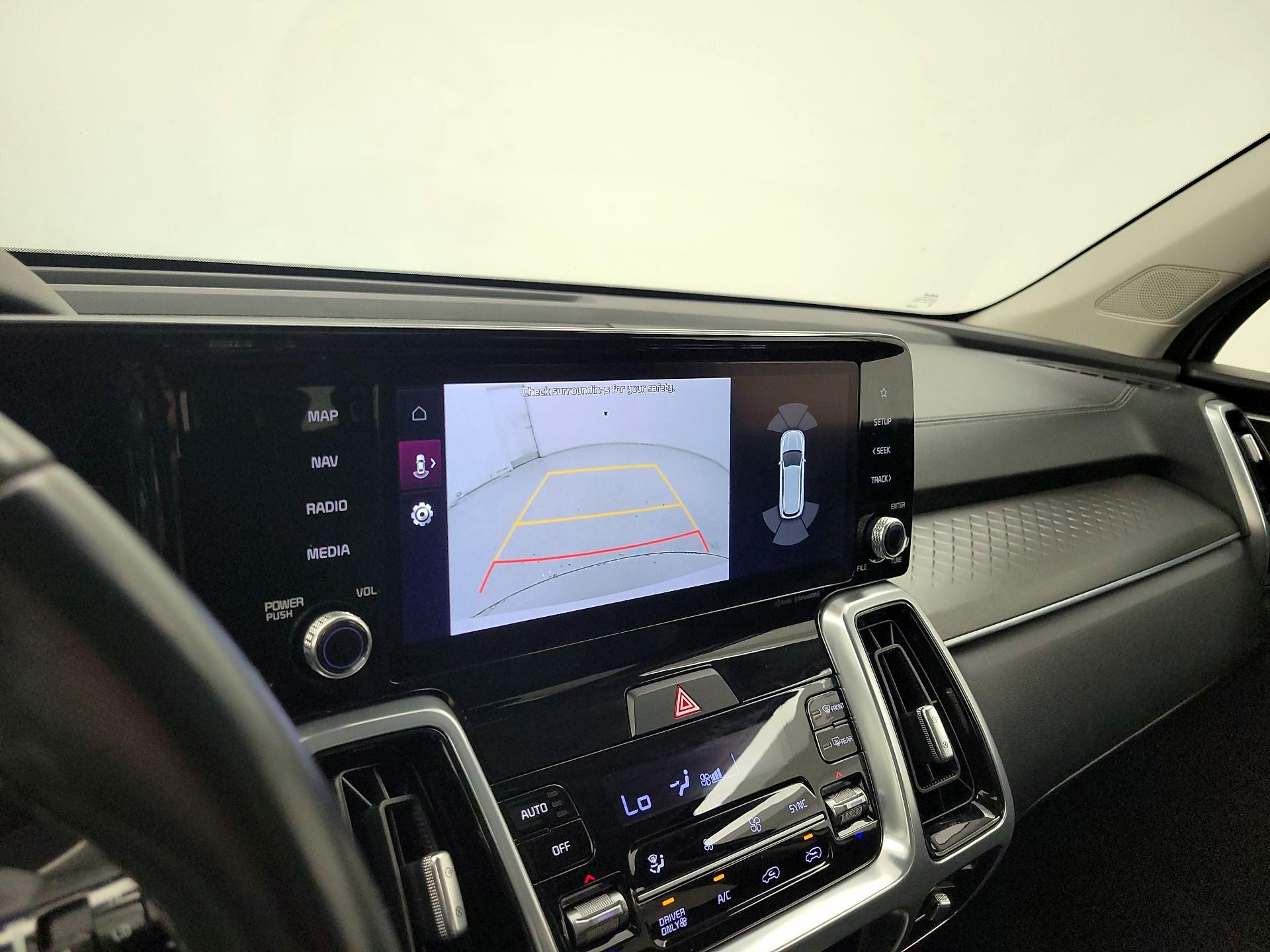 Thumbnail: 2022 Kia Sorento - 15