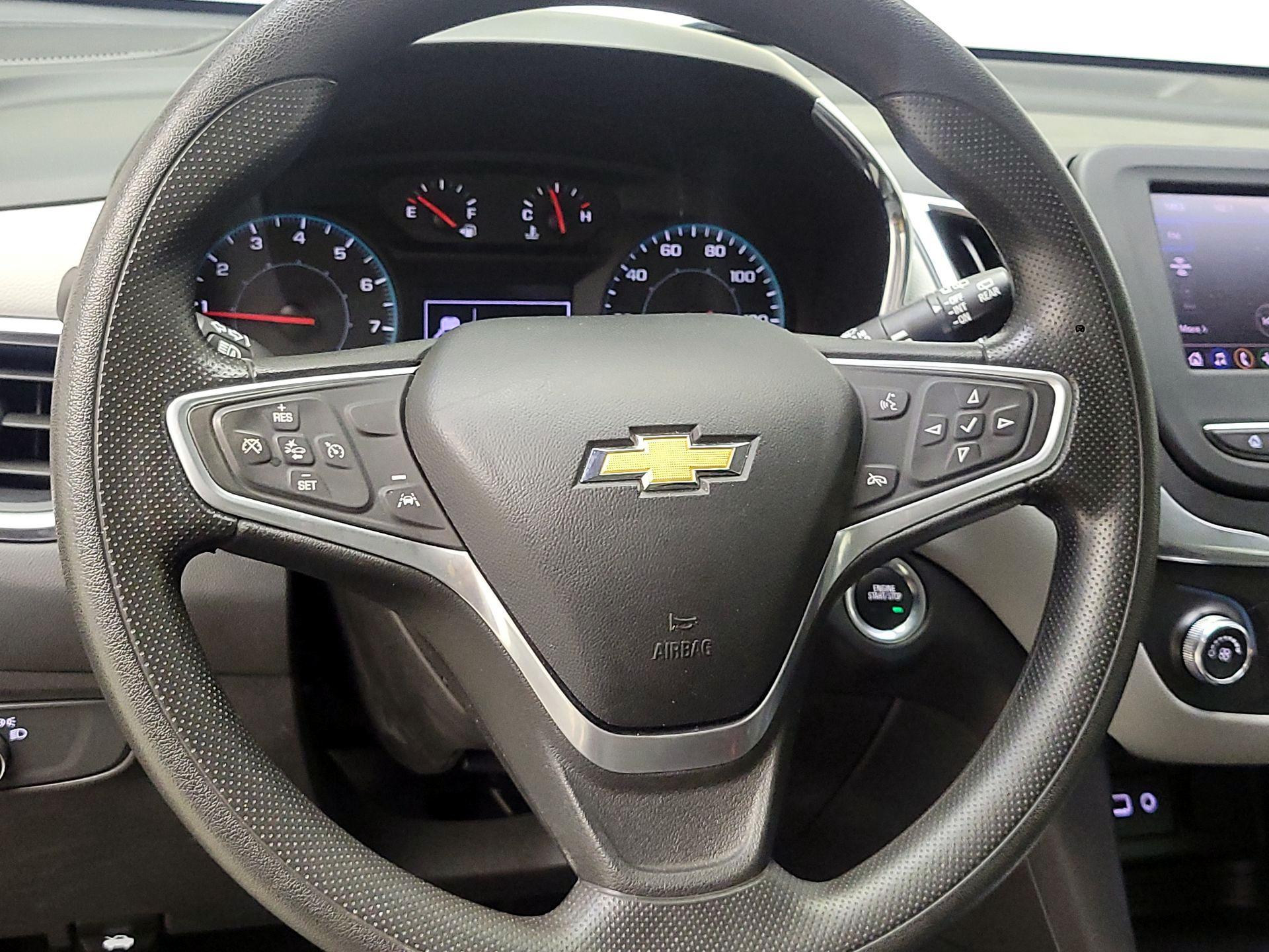 Thumbnail: 2022 Chevrolet Equinox - 10