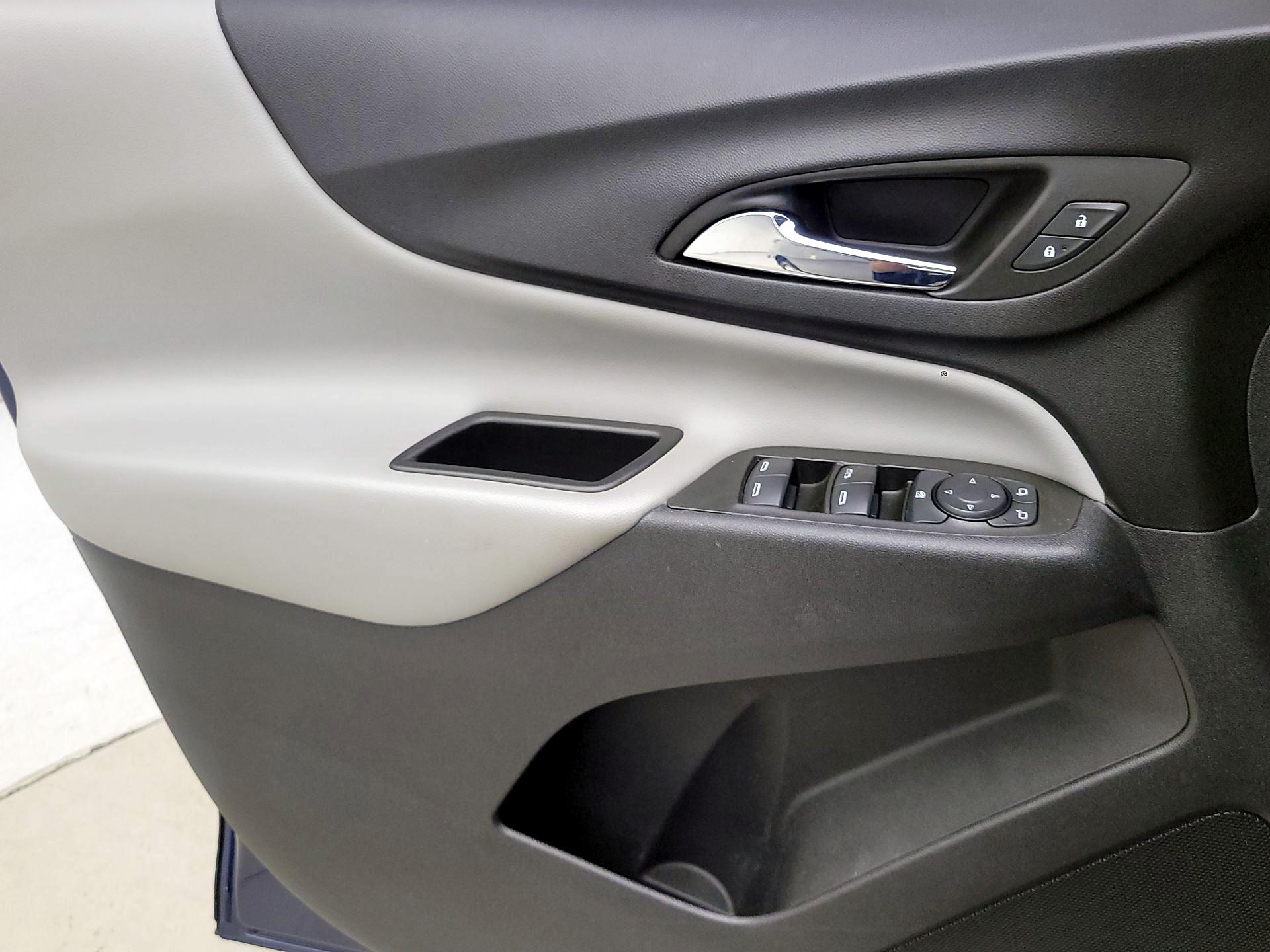 Thumbnail: 2022 Chevrolet Equinox - 12