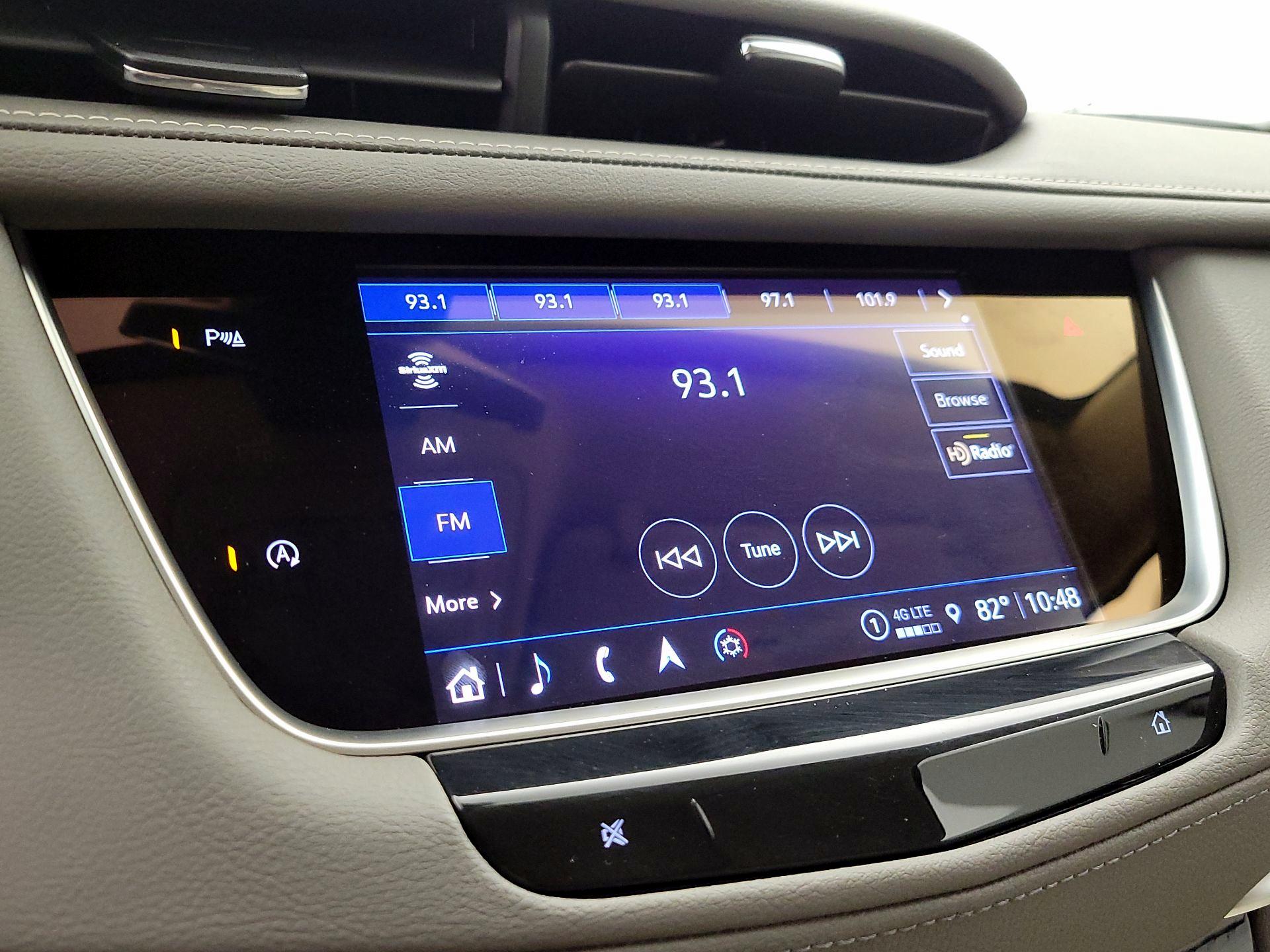 Thumbnail: 2023 Cadillac XT5 - 15