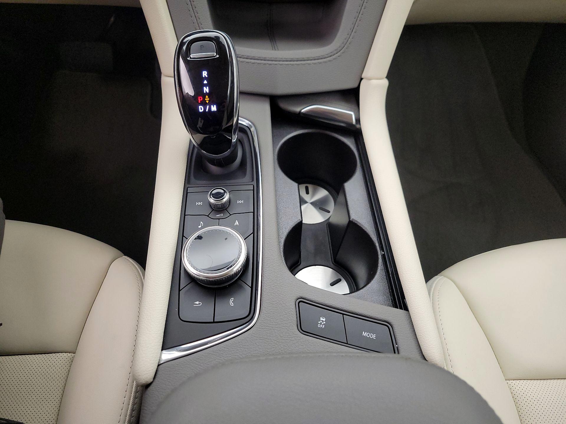 Thumbnail: 2023 Cadillac XT5 - 17