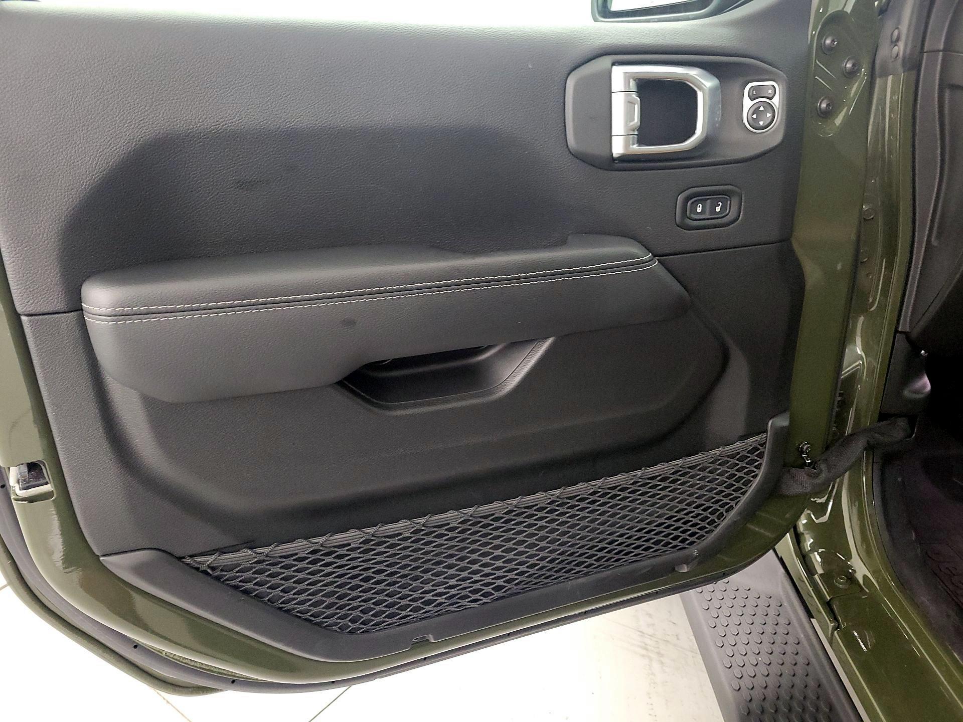 Thumbnail: 2022 Jeep Wrangler - 12