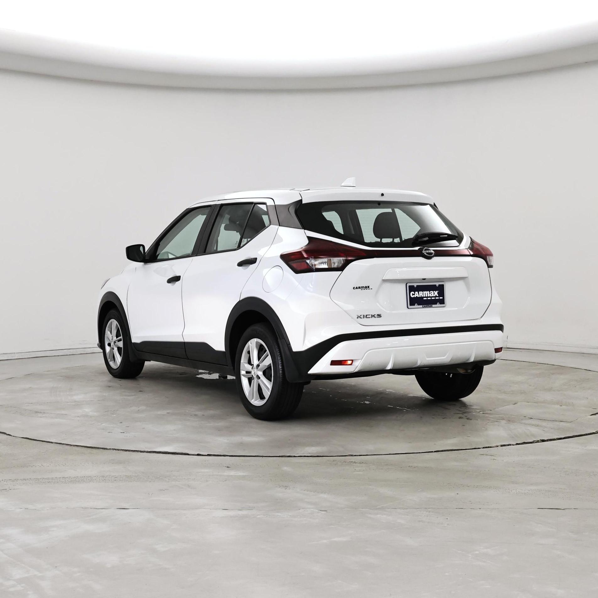 Thumbnail: 2024 Nissan Kicks - 2