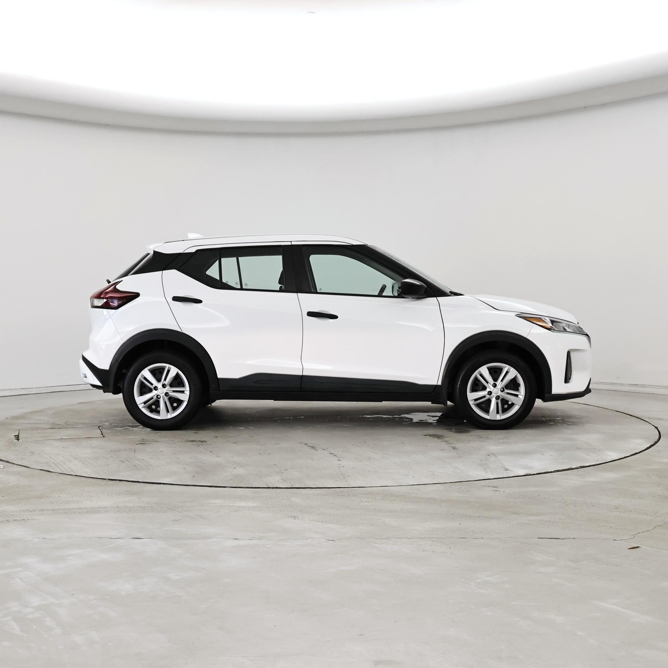 Thumbnail: 2024 Nissan Kicks - 7