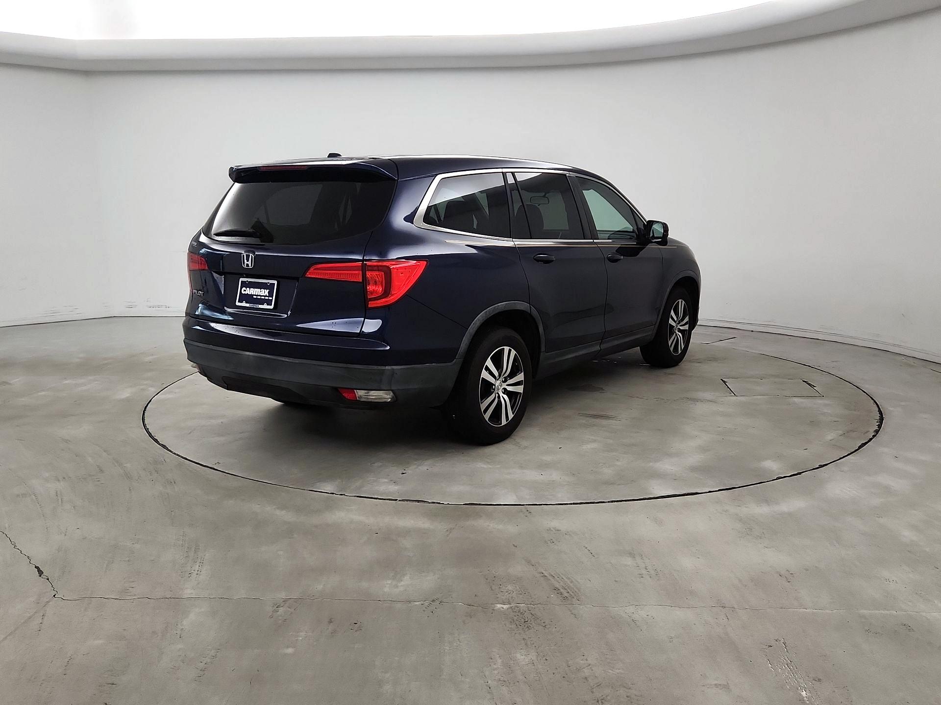 Thumbnail: 2016 Honda Pilot - 5