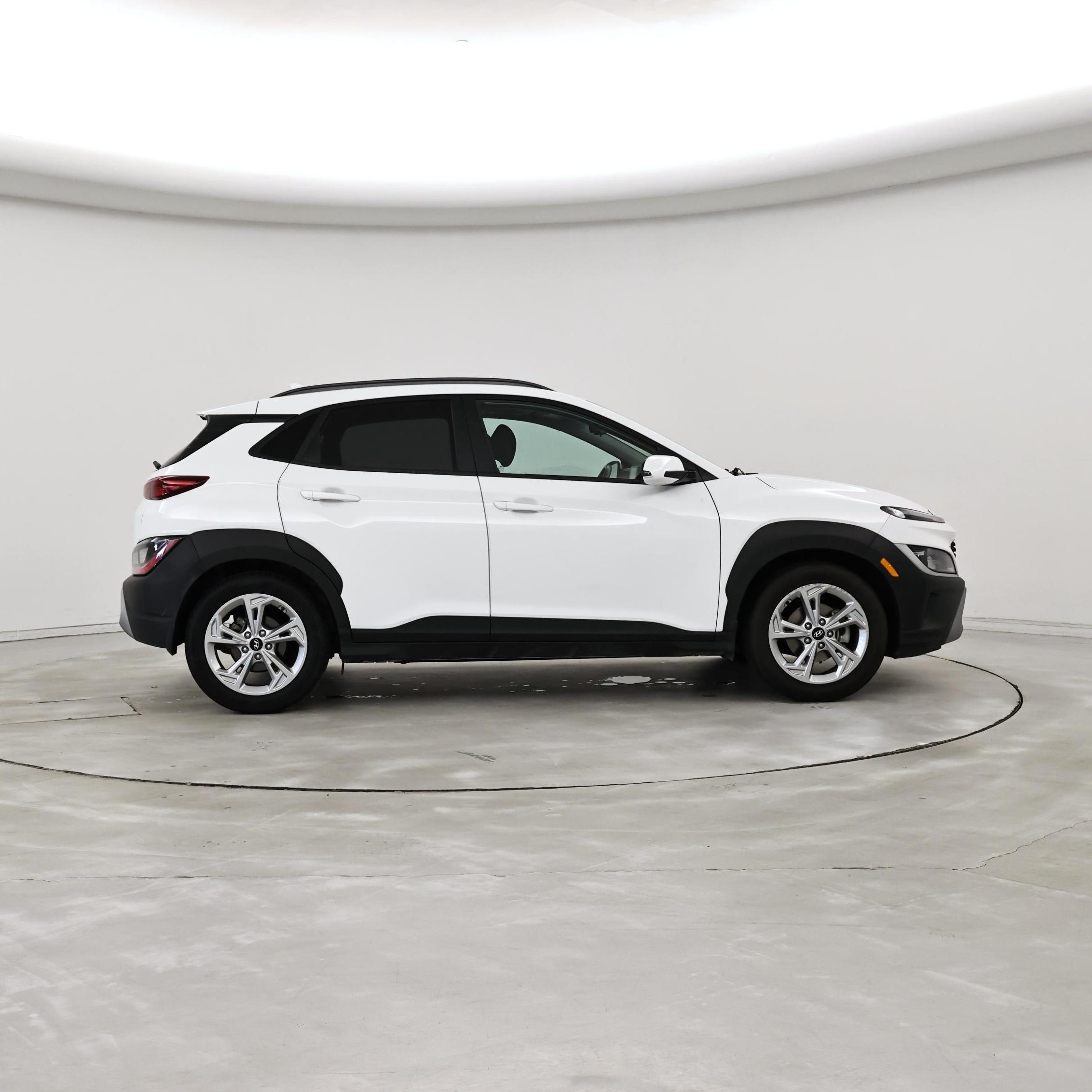Thumbnail: 2022 Hyundai Kona - 7