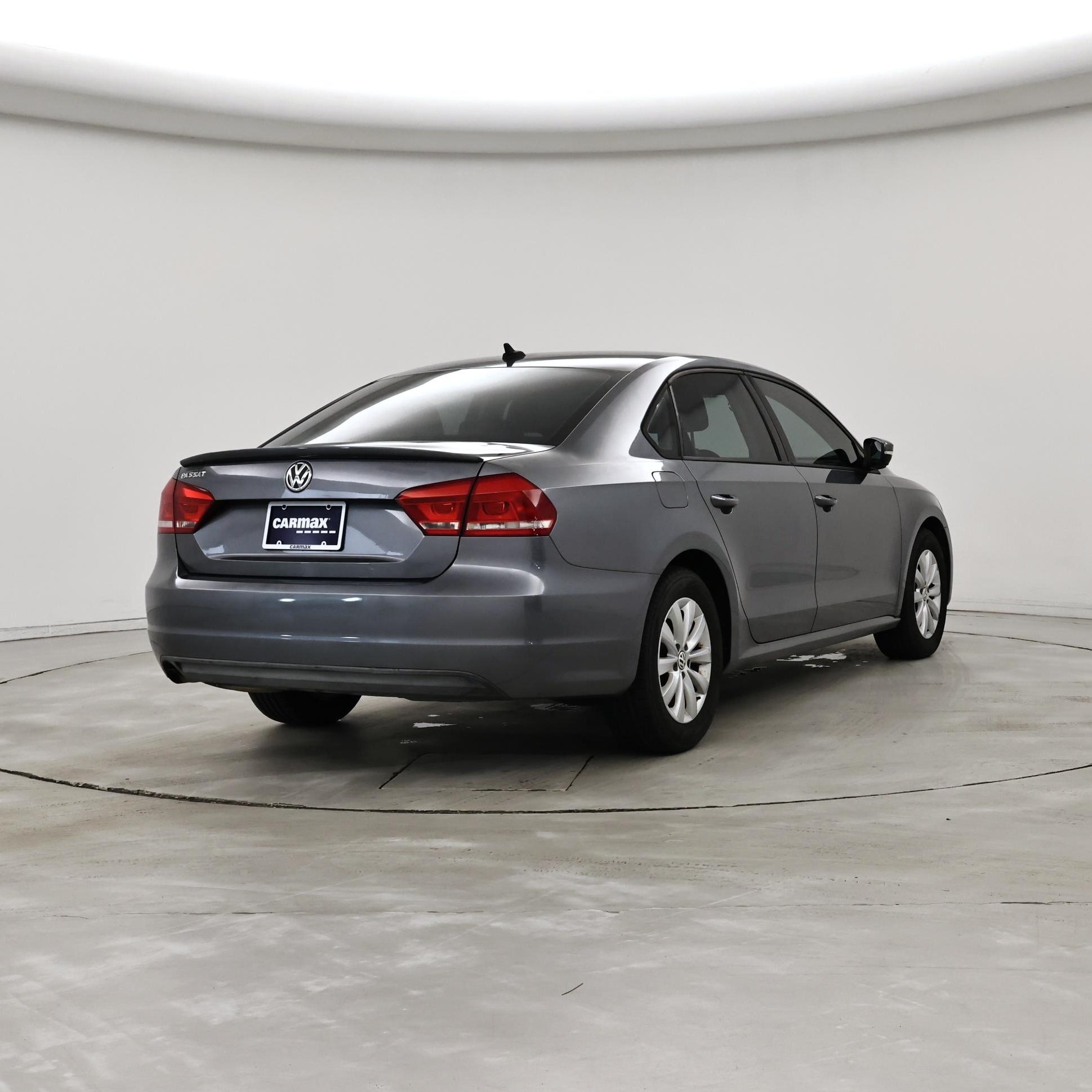 Thumbnail: 2014 Volkswagen Passat - 8