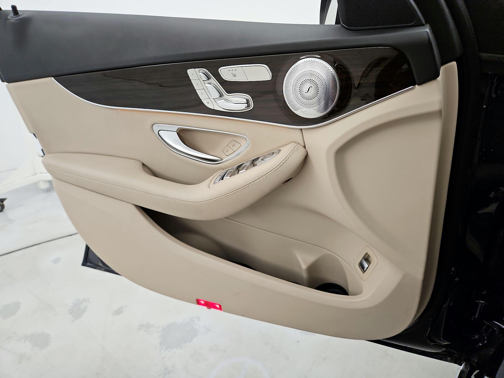 Thumbnail: 2017 Mercedes-Benz C-Class - 12