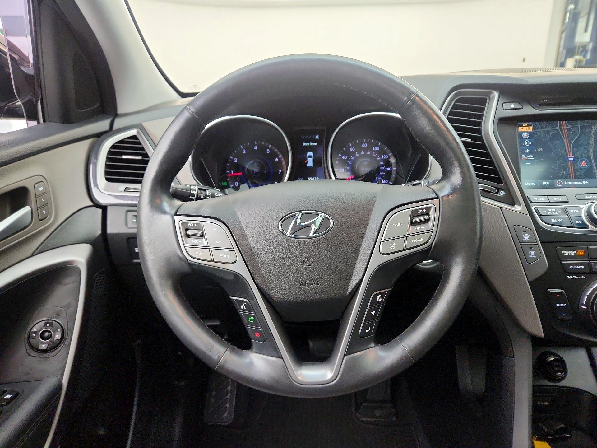 Thumbnail: 2016 Hyundai Santa Fe - 10