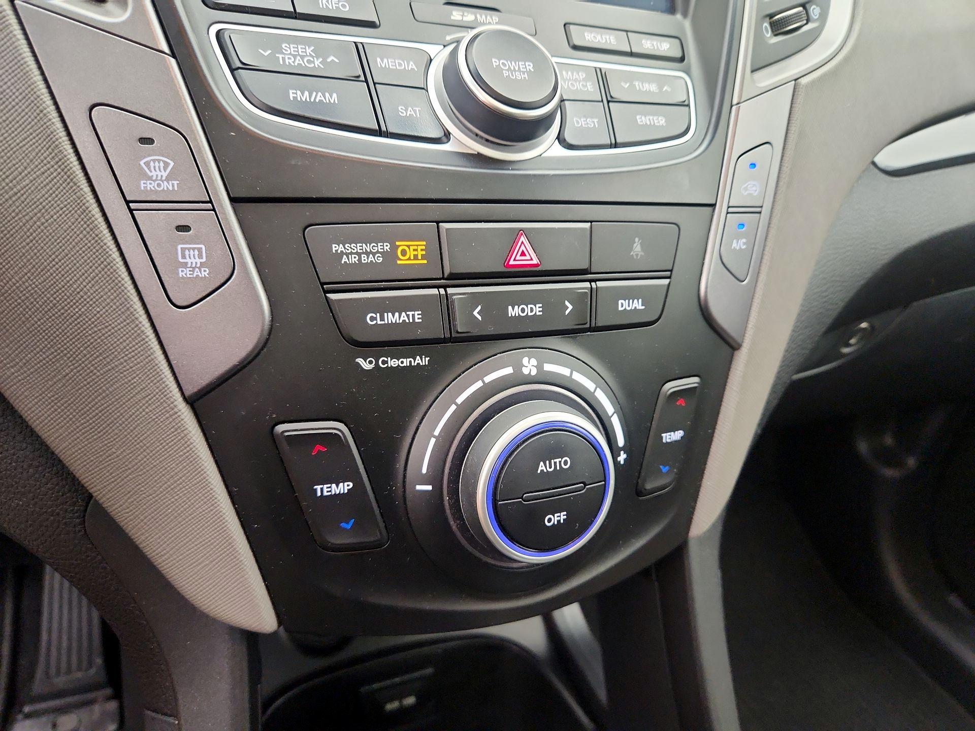 Thumbnail: 2016 Hyundai Santa Fe - 17