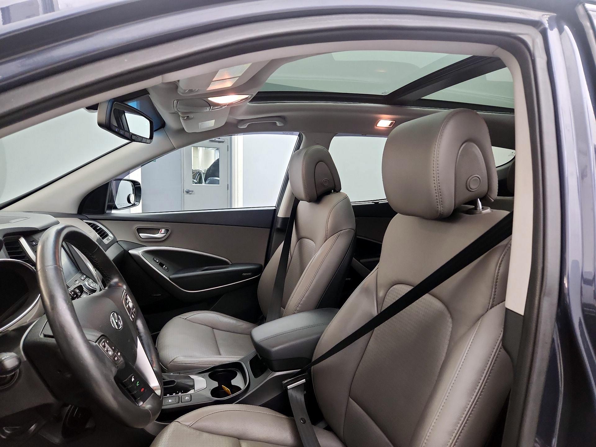 Thumbnail: 2016 Hyundai Santa Fe - 20