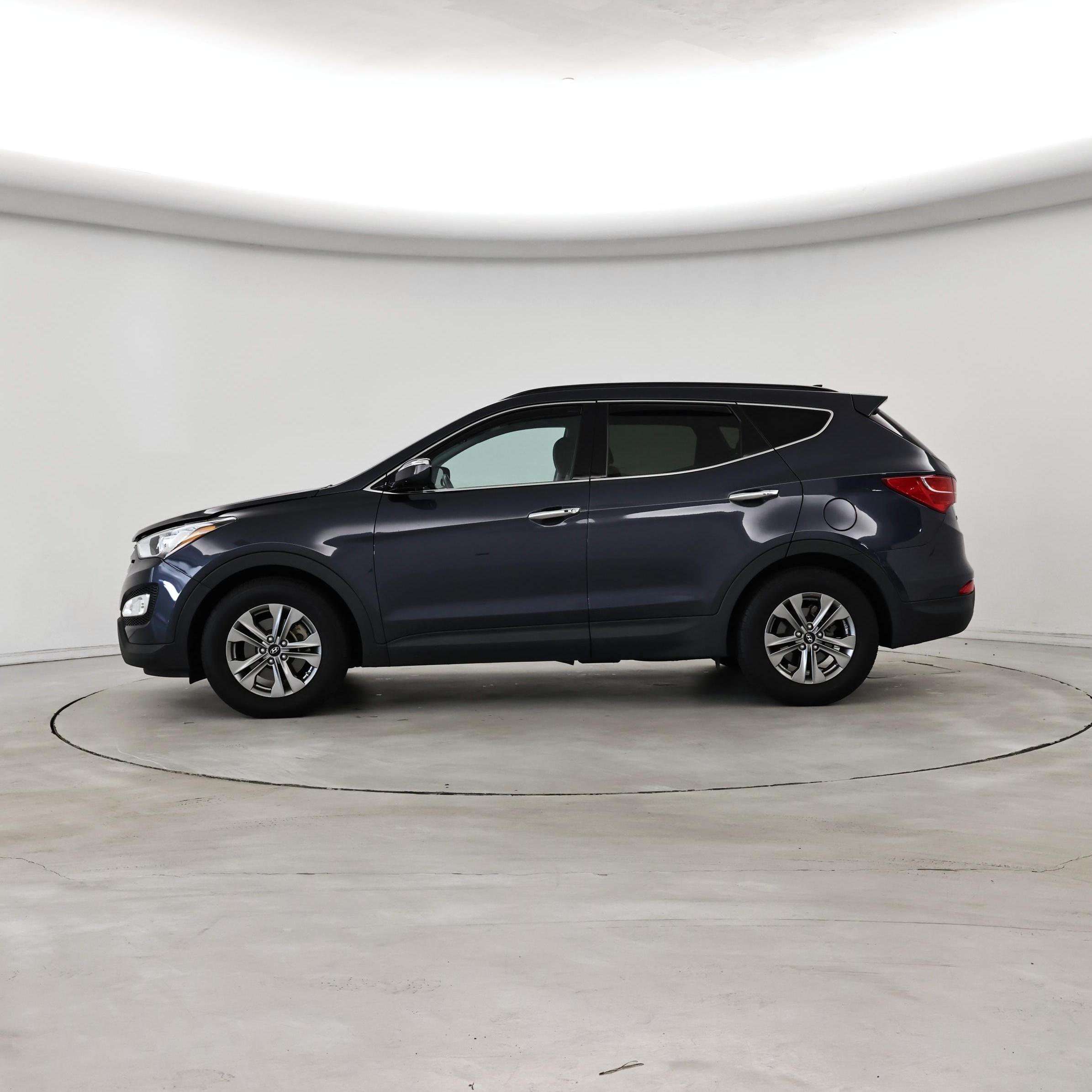 Thumbnail: 2016 Hyundai Santa Fe - 3