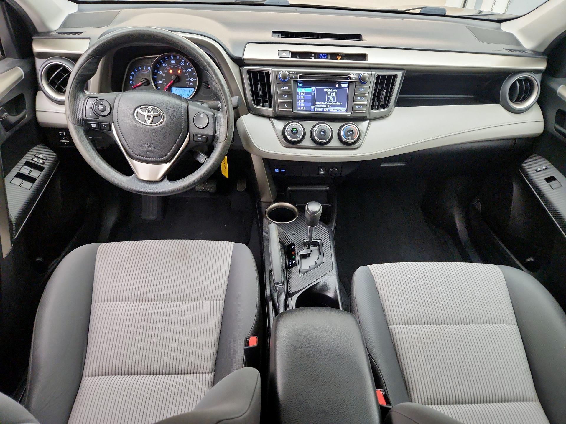 Thumbnail: 2015 Toyota RAV4 - 9