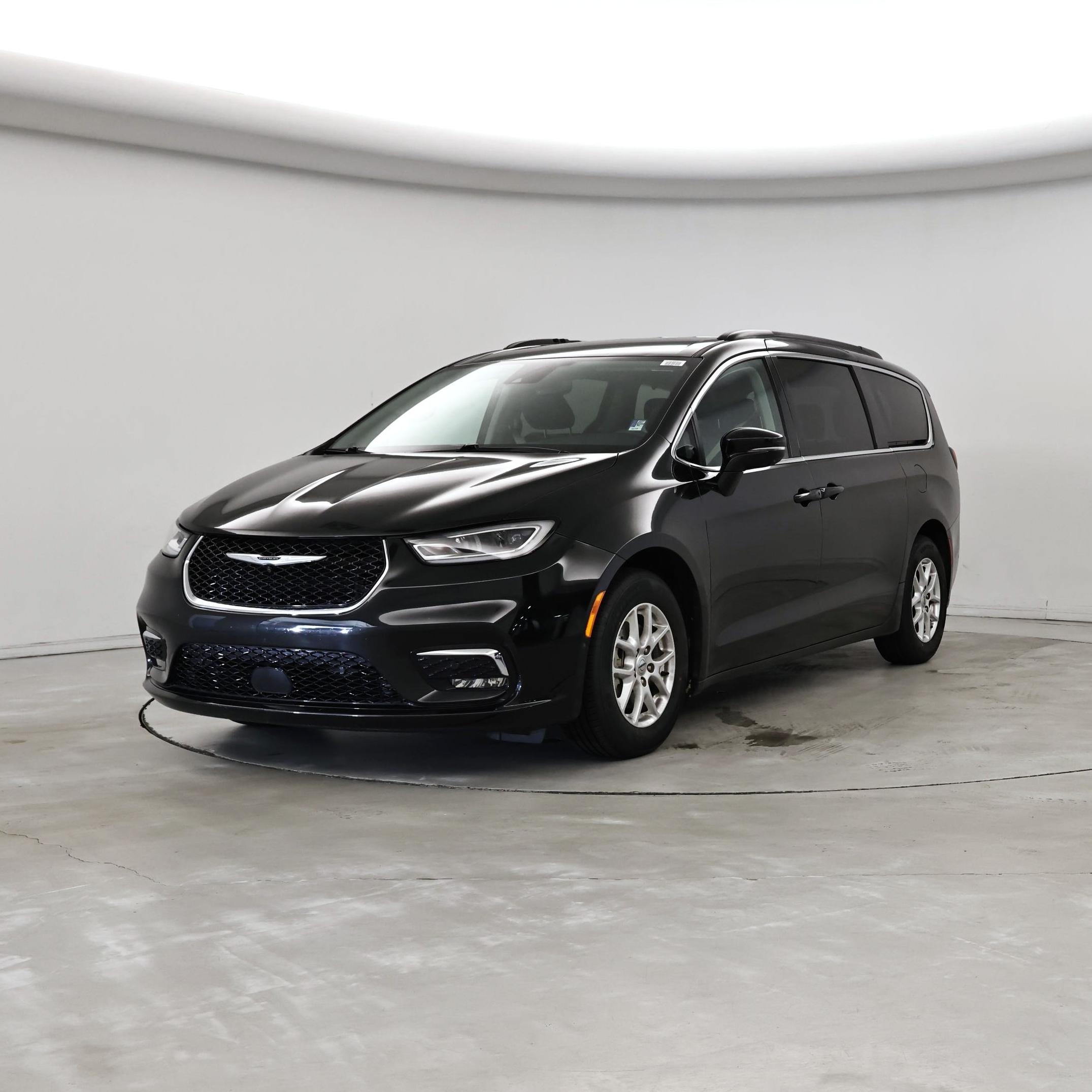 Thumbnail: 2022 Chrysler Pacifica - 4