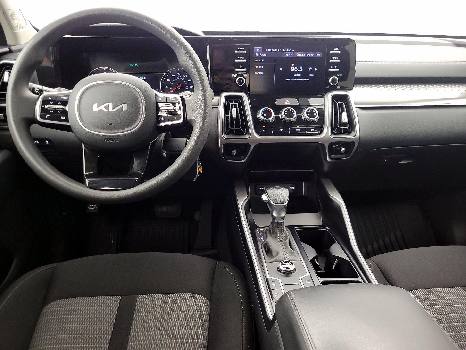 Thumbnail: 2022 Kia Sorento - 9