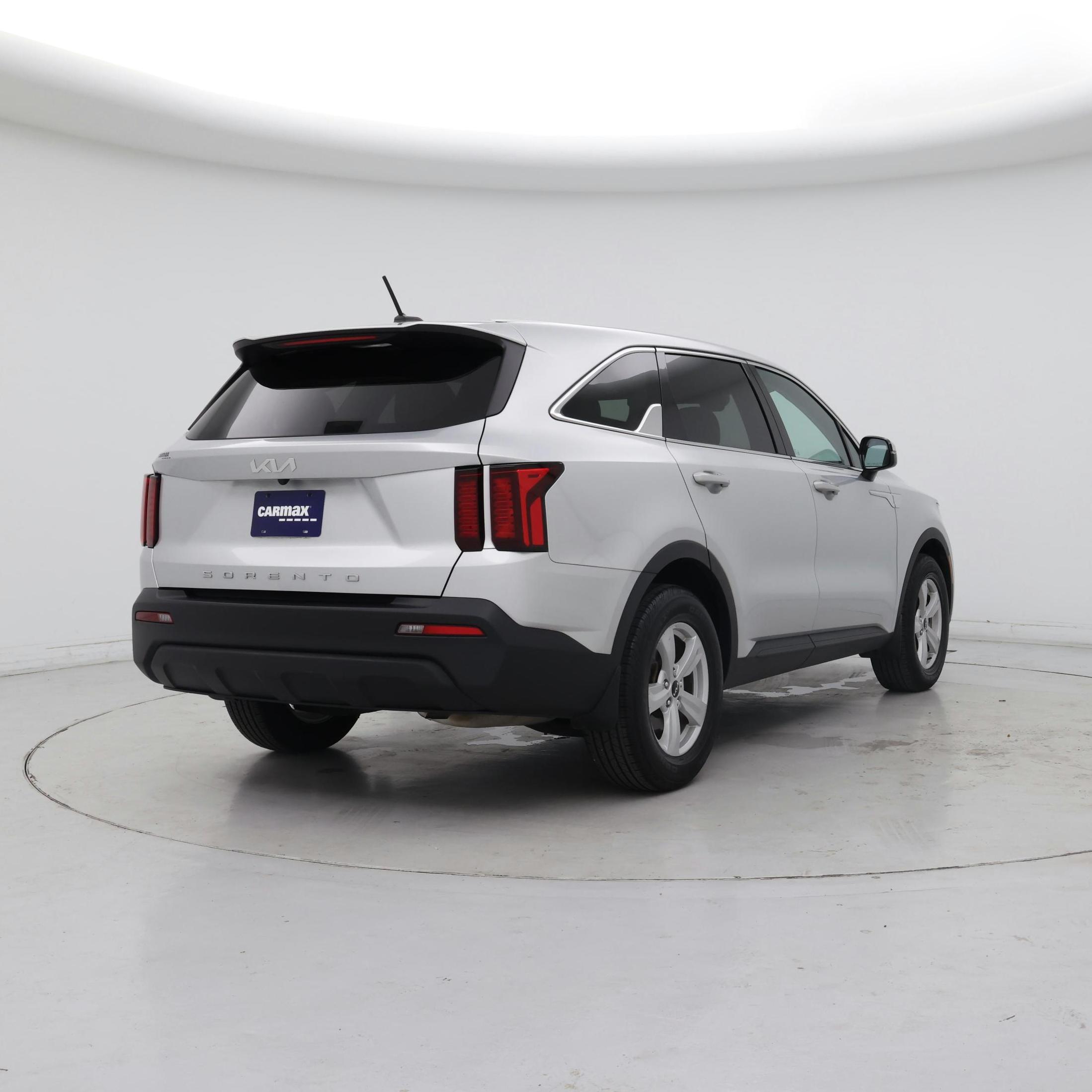 Thumbnail: 2022 Kia Sorento - 8