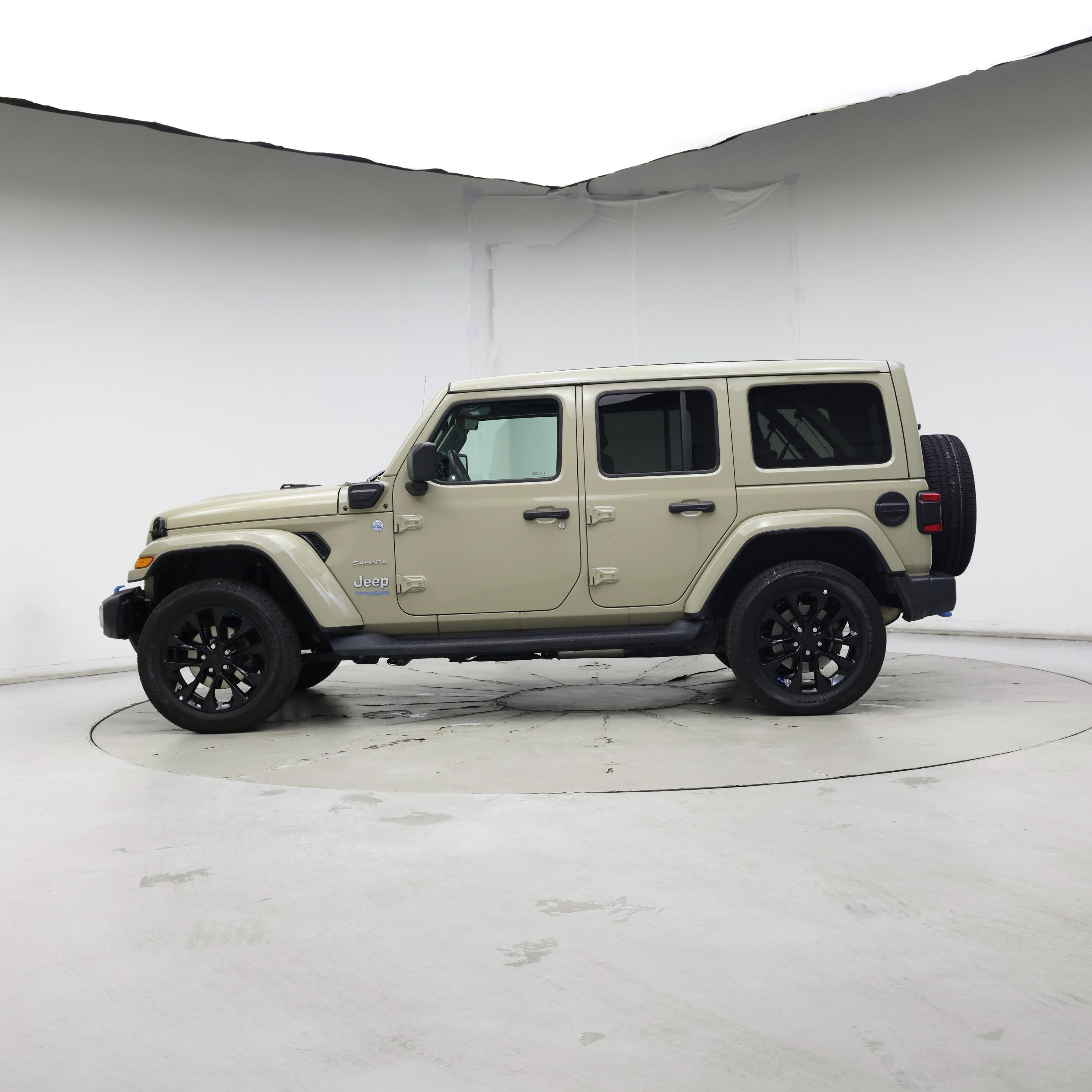 Thumbnail: 2022 Jeep Wrangler - 3