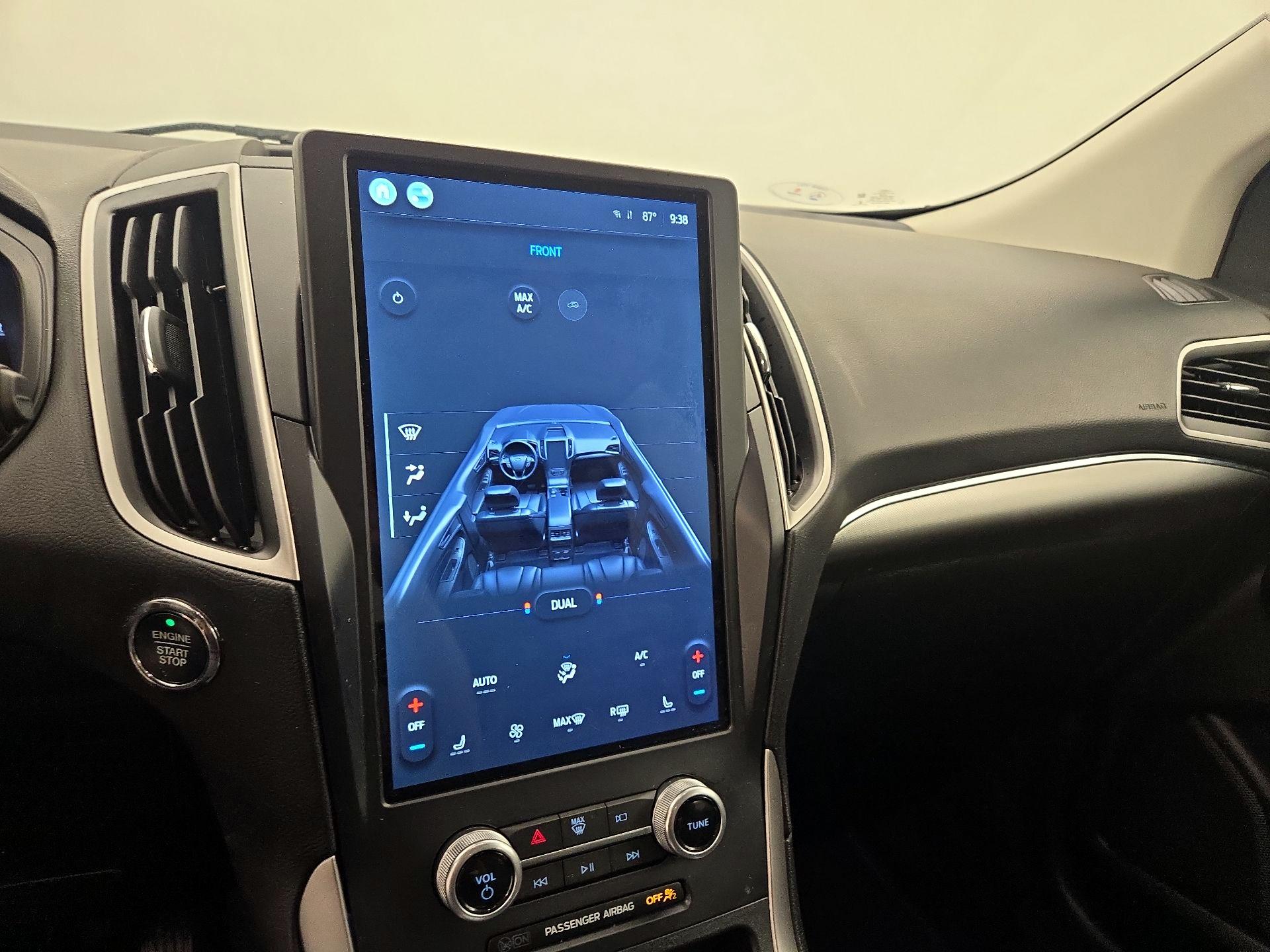 Thumbnail: 2022 Ford Edge - 16