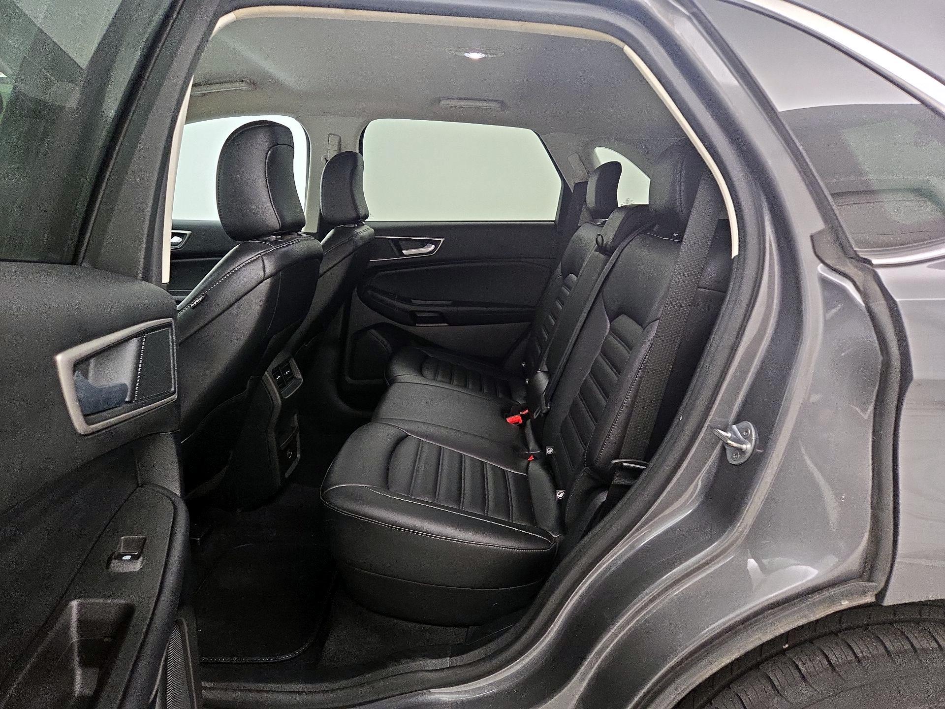 Thumbnail: 2022 Ford Edge - 19