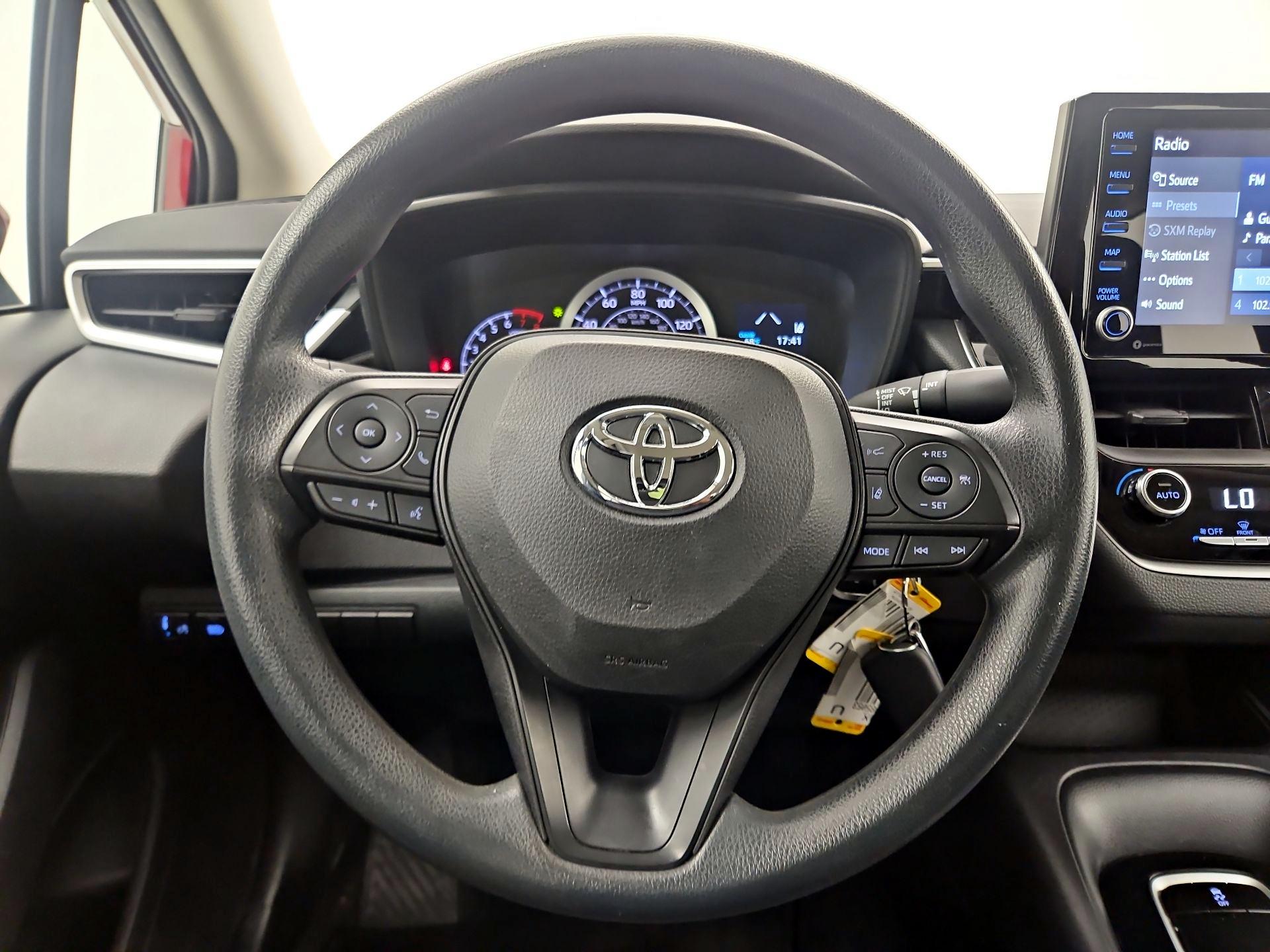 Thumbnail: 2022 Toyota Corolla - 10