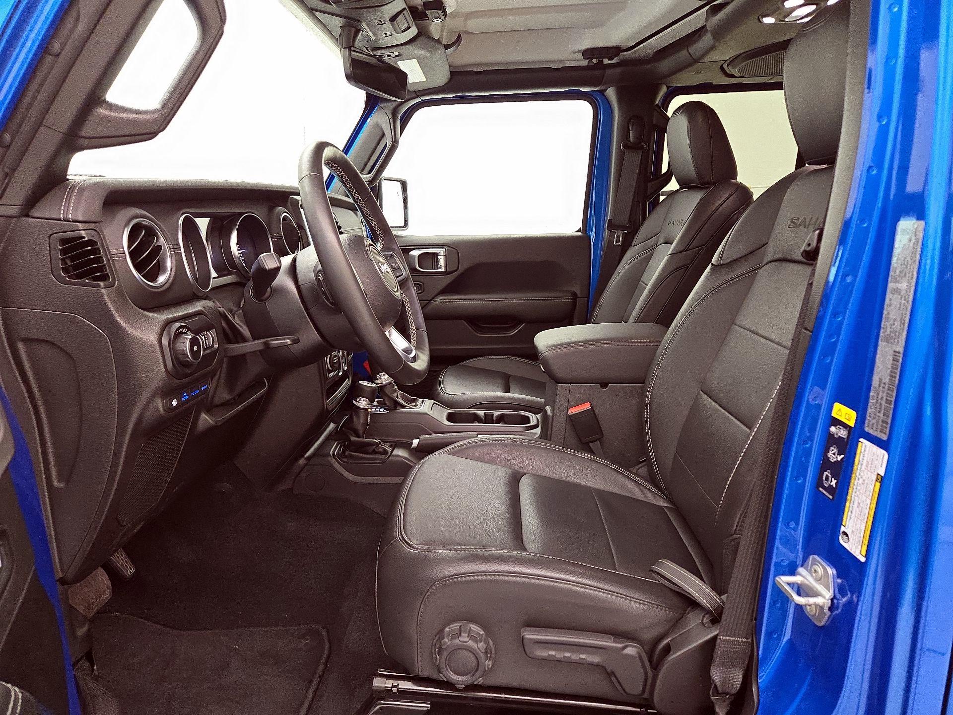 Thumbnail: 2022 Jeep Wrangler - 11