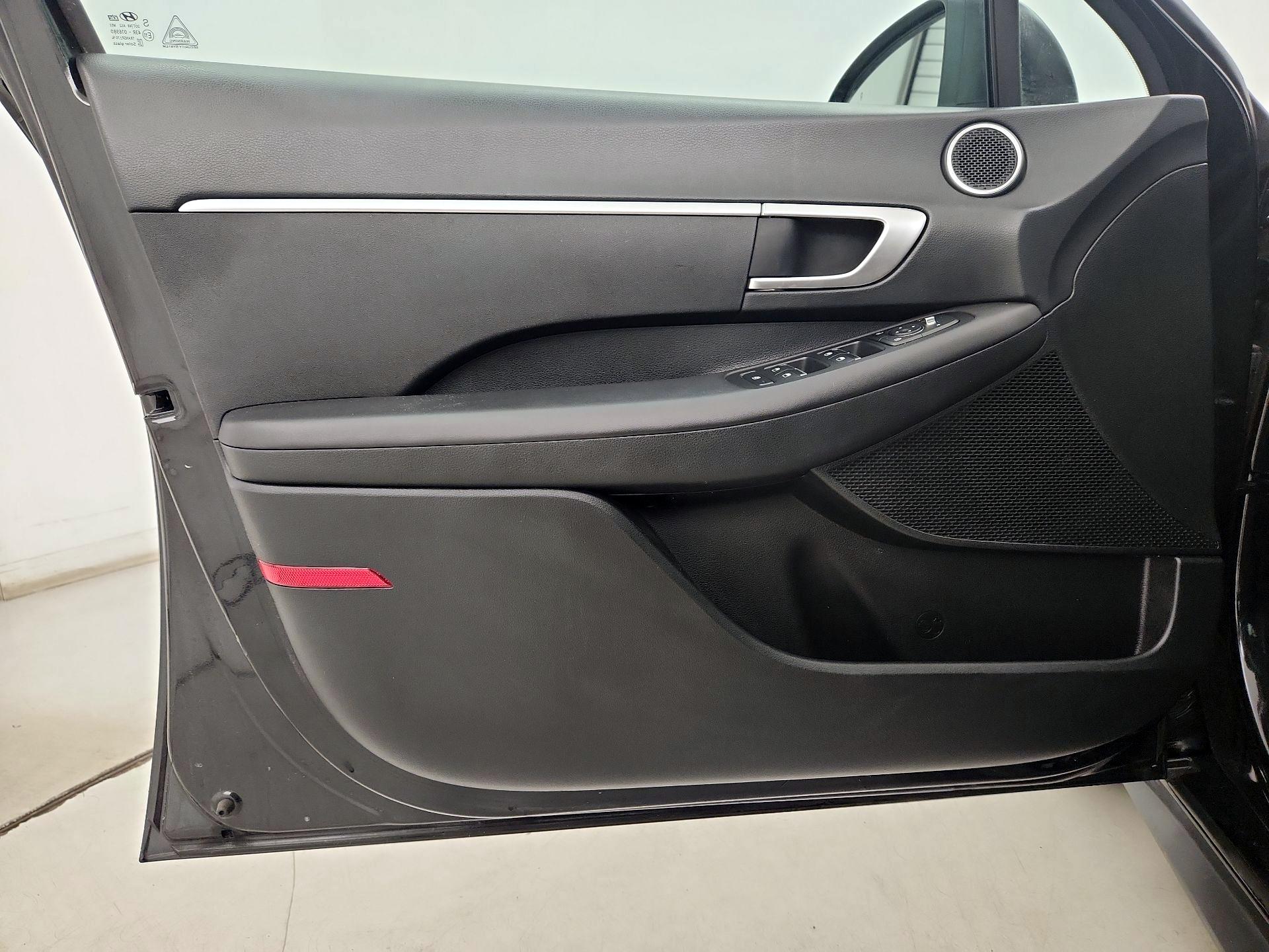 Thumbnail: 2022 Hyundai Sonata - 12