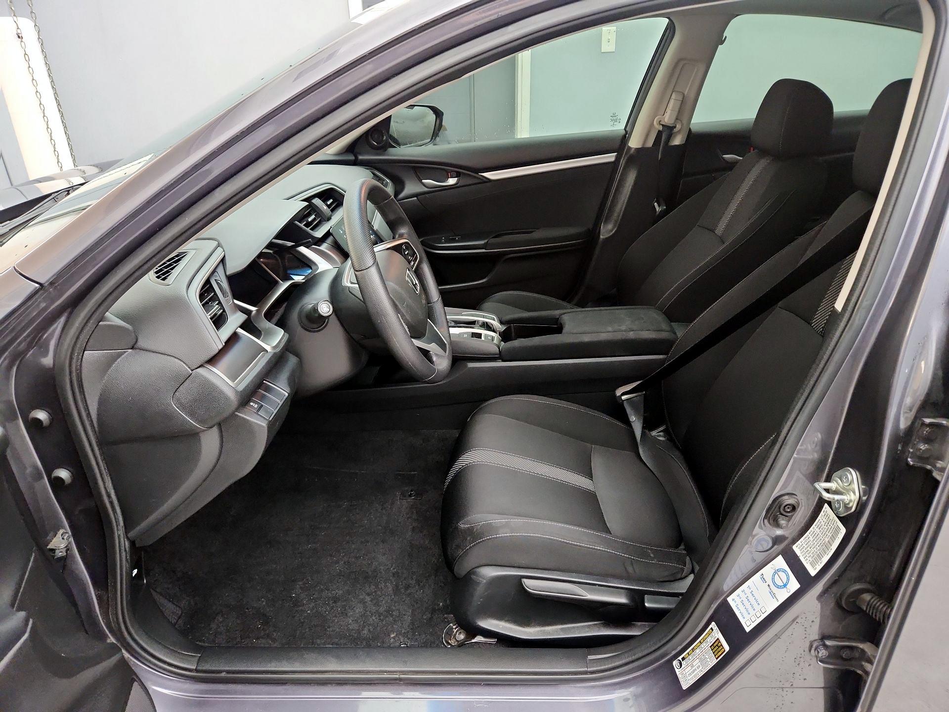 Thumbnail: 2016 Honda Civic - 11