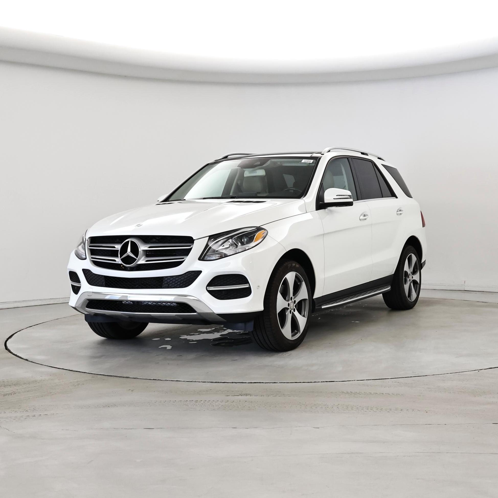 Thumbnail: 2016 Mercedes-Benz GLE - 4