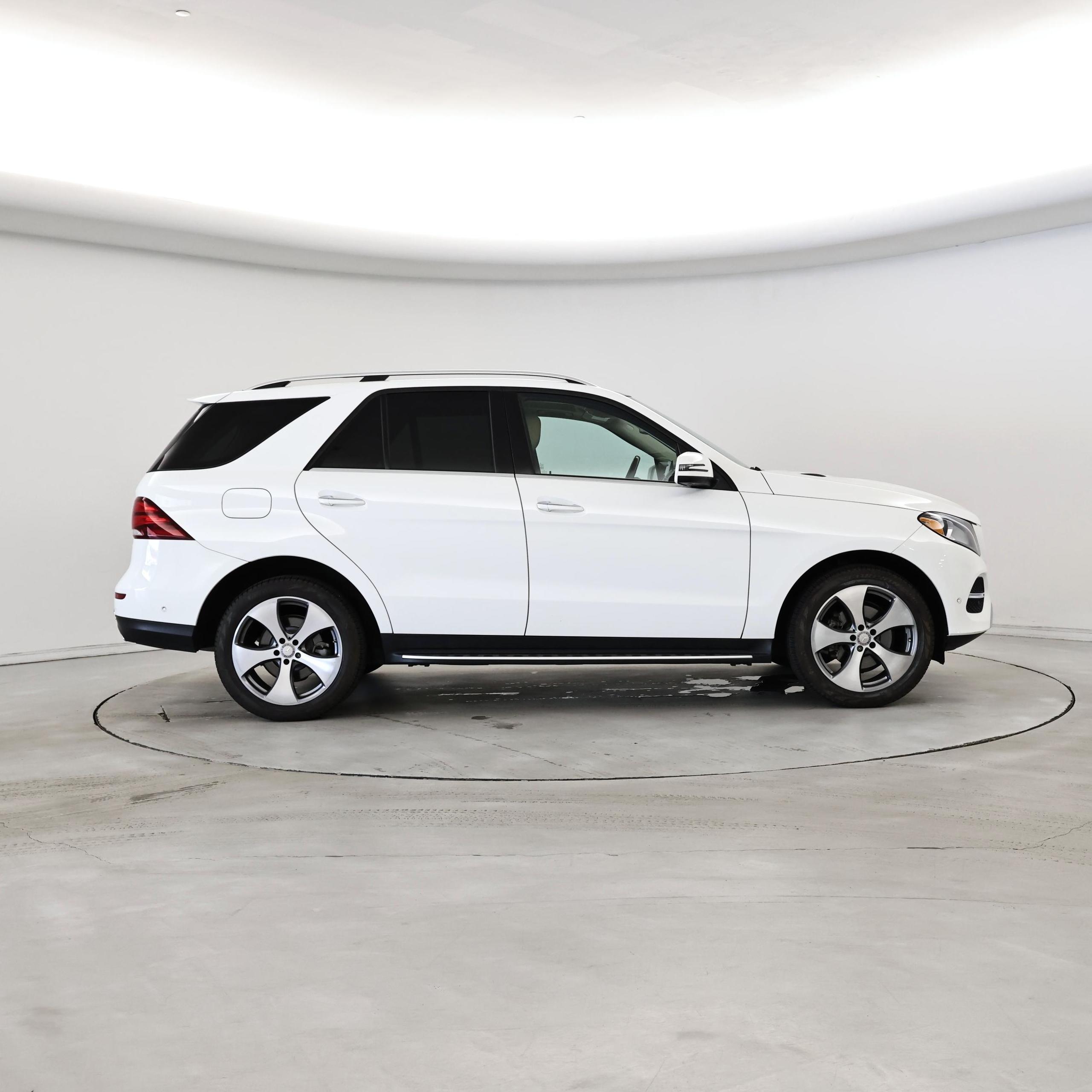Thumbnail: 2016 Mercedes-Benz GLE - 7