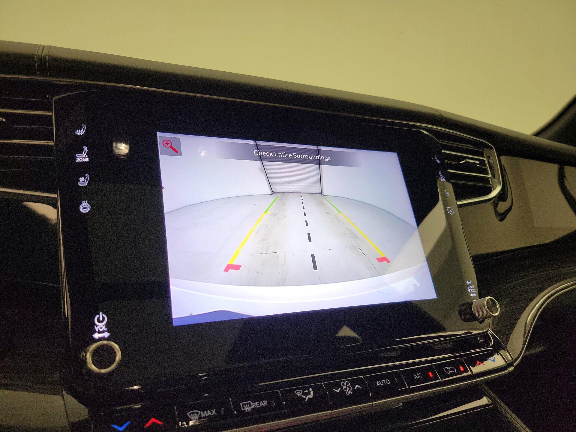 Thumbnail: 2022 Jeep Wagoneer - 15