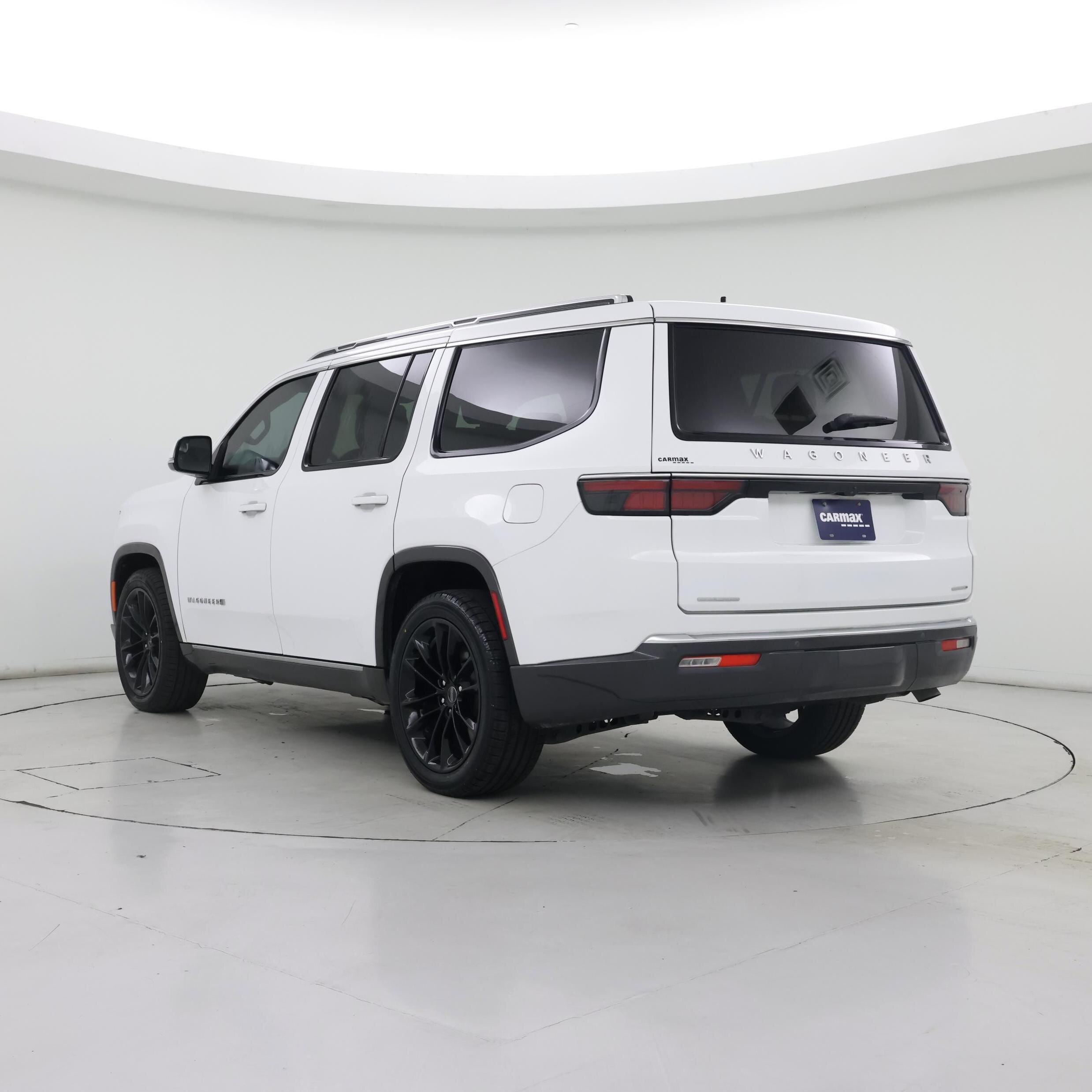 Thumbnail: 2022 Jeep Wagoneer - 2