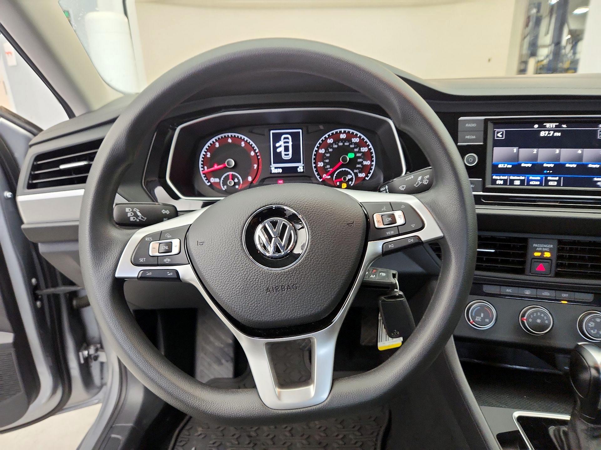 Thumbnail: 2020 Volkswagen Jetta - 10