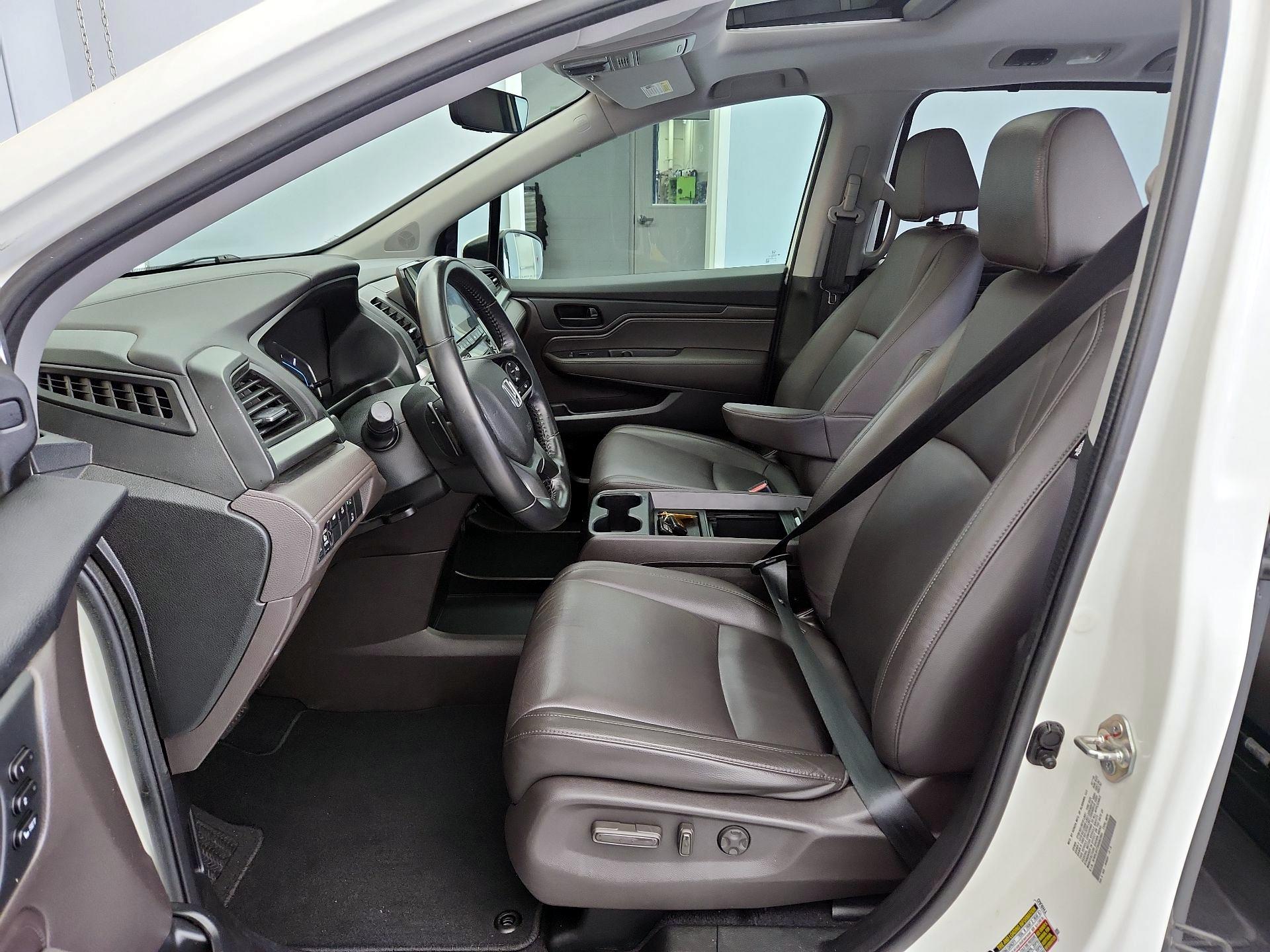 Thumbnail: 2019 Honda Odyssey - 11