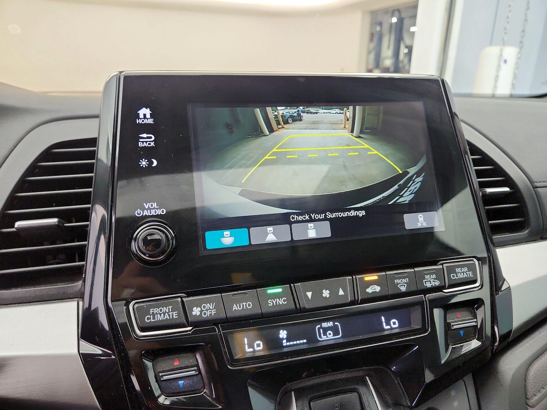 Thumbnail: 2019 Honda Odyssey - 14