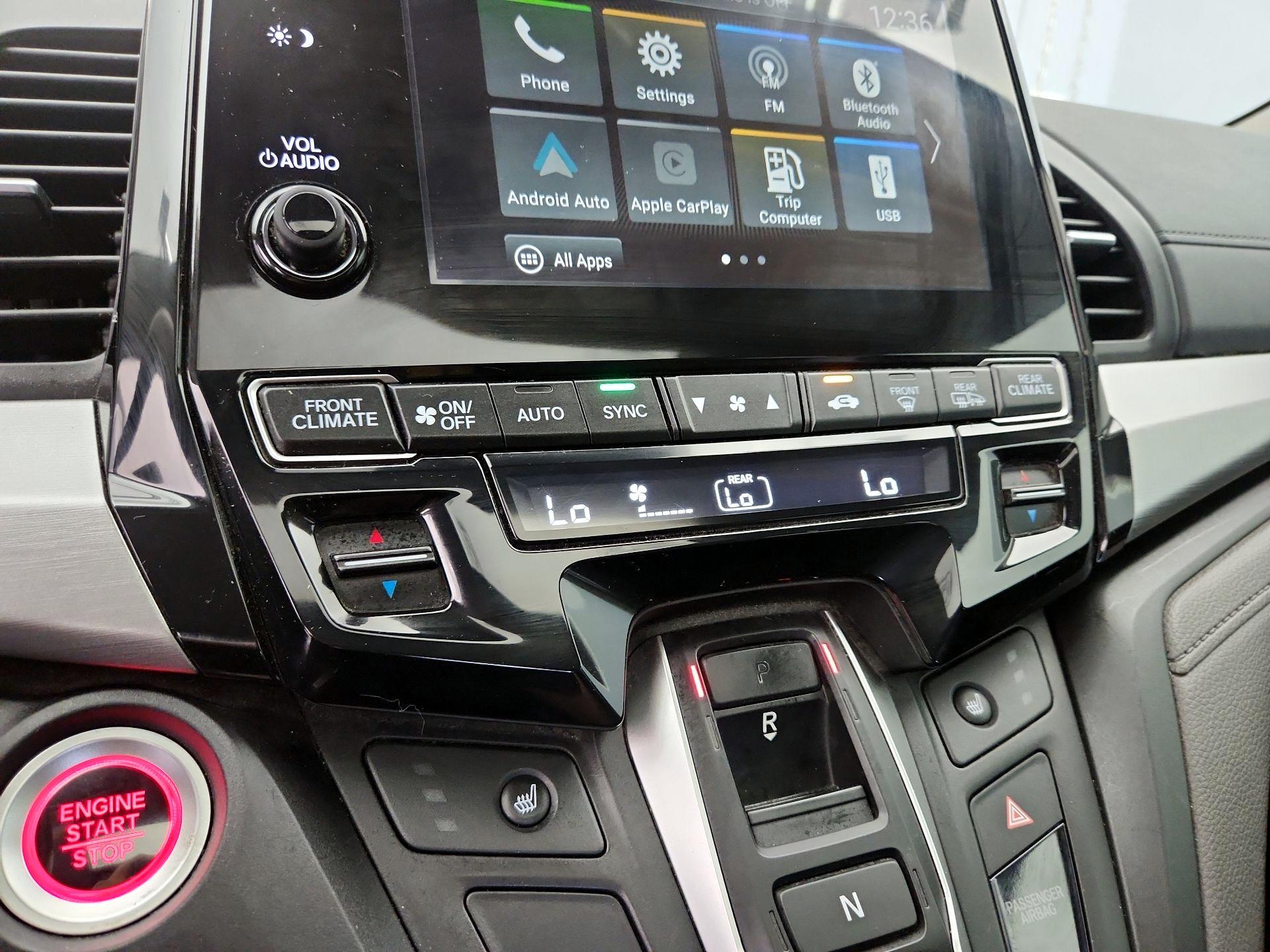 Thumbnail: 2019 Honda Odyssey - 16
