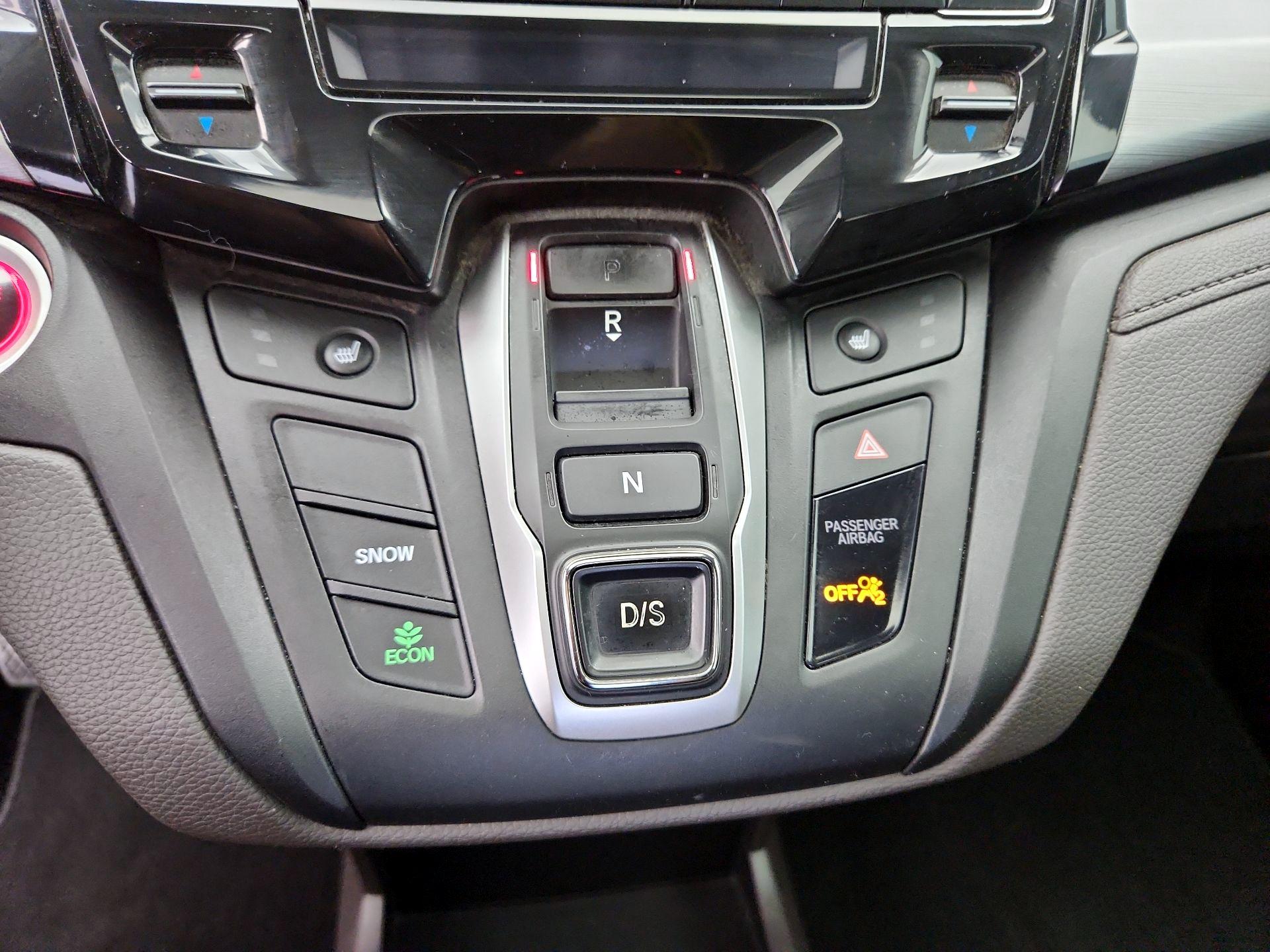 Thumbnail: 2019 Honda Odyssey - 17