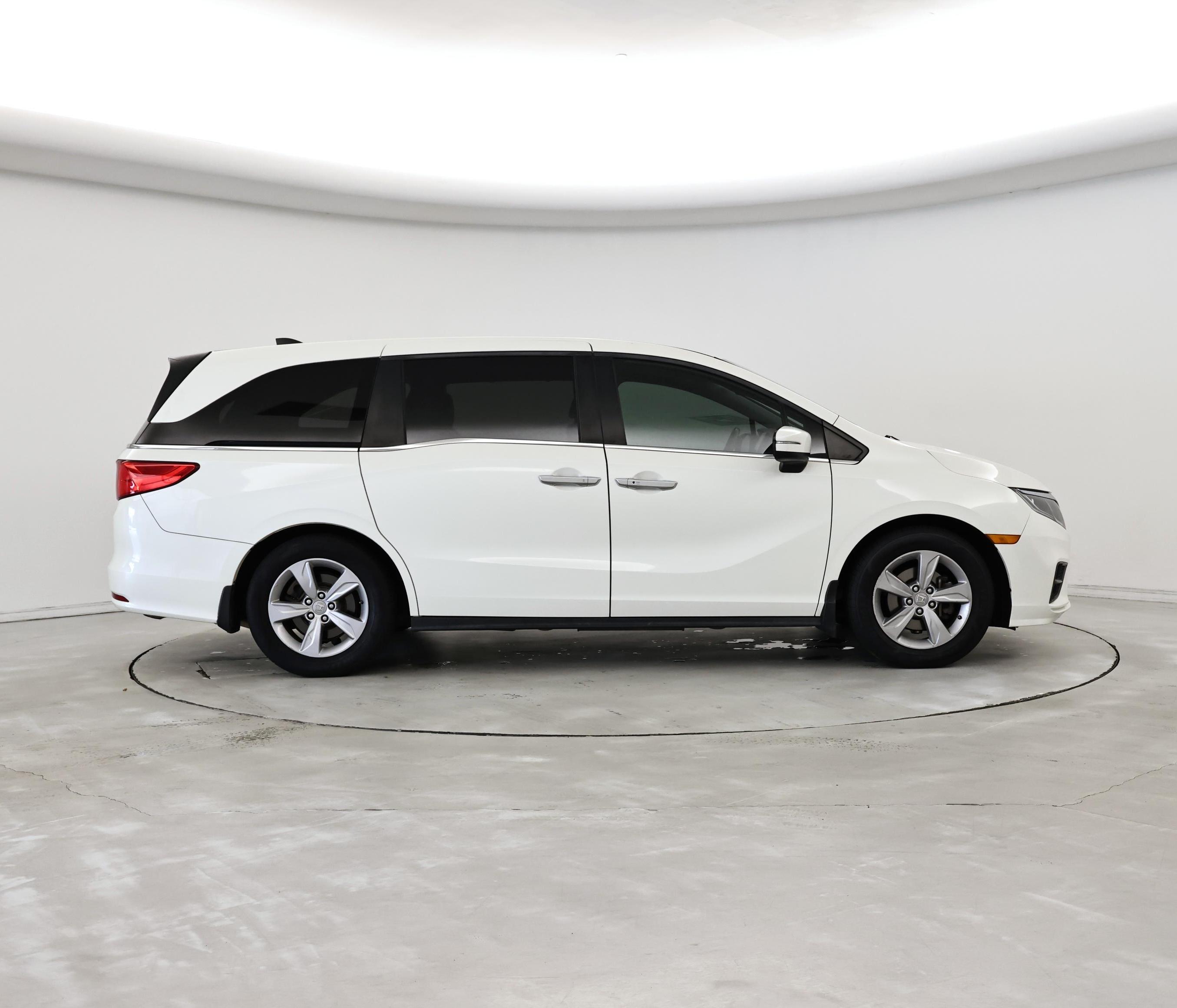 Thumbnail: 2019 Honda Odyssey - 7