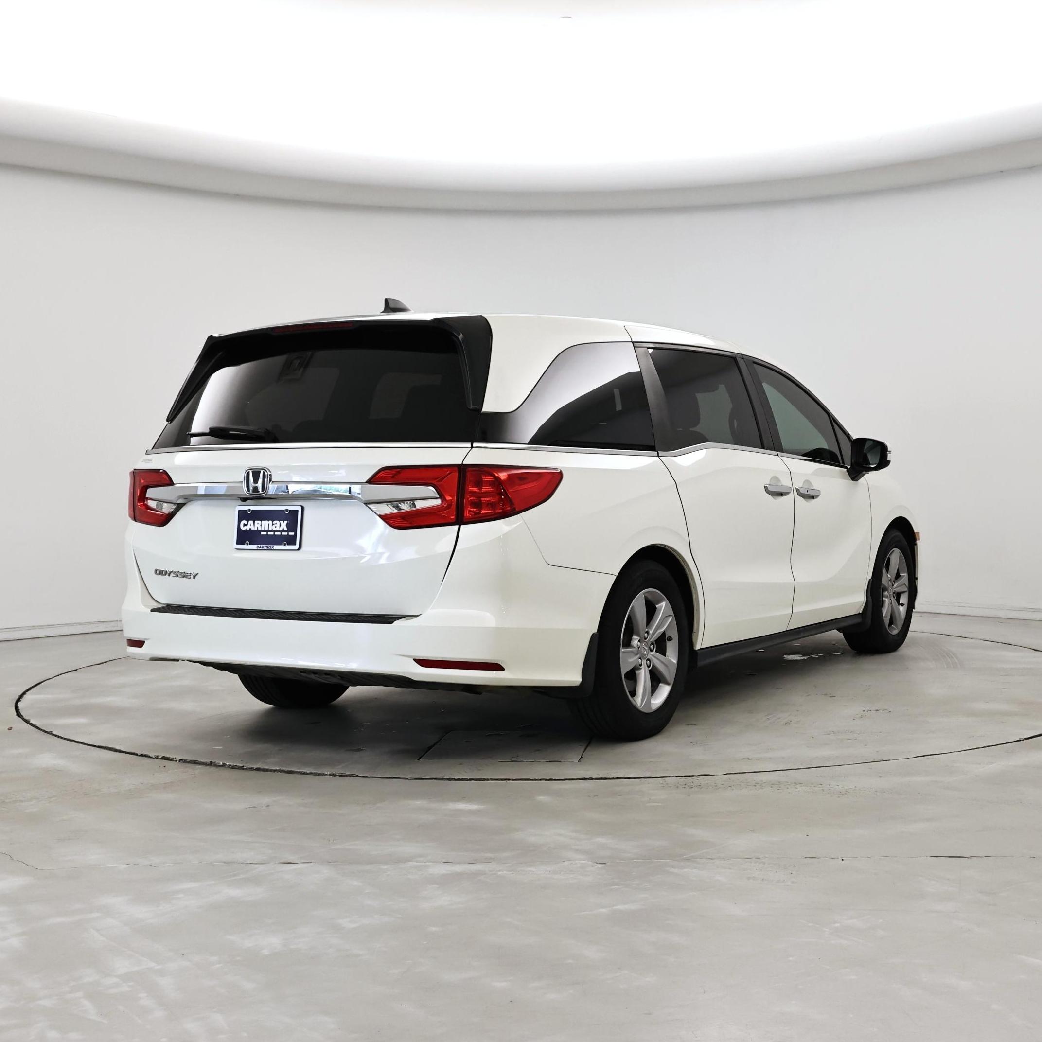 Thumbnail: 2019 Honda Odyssey - 8