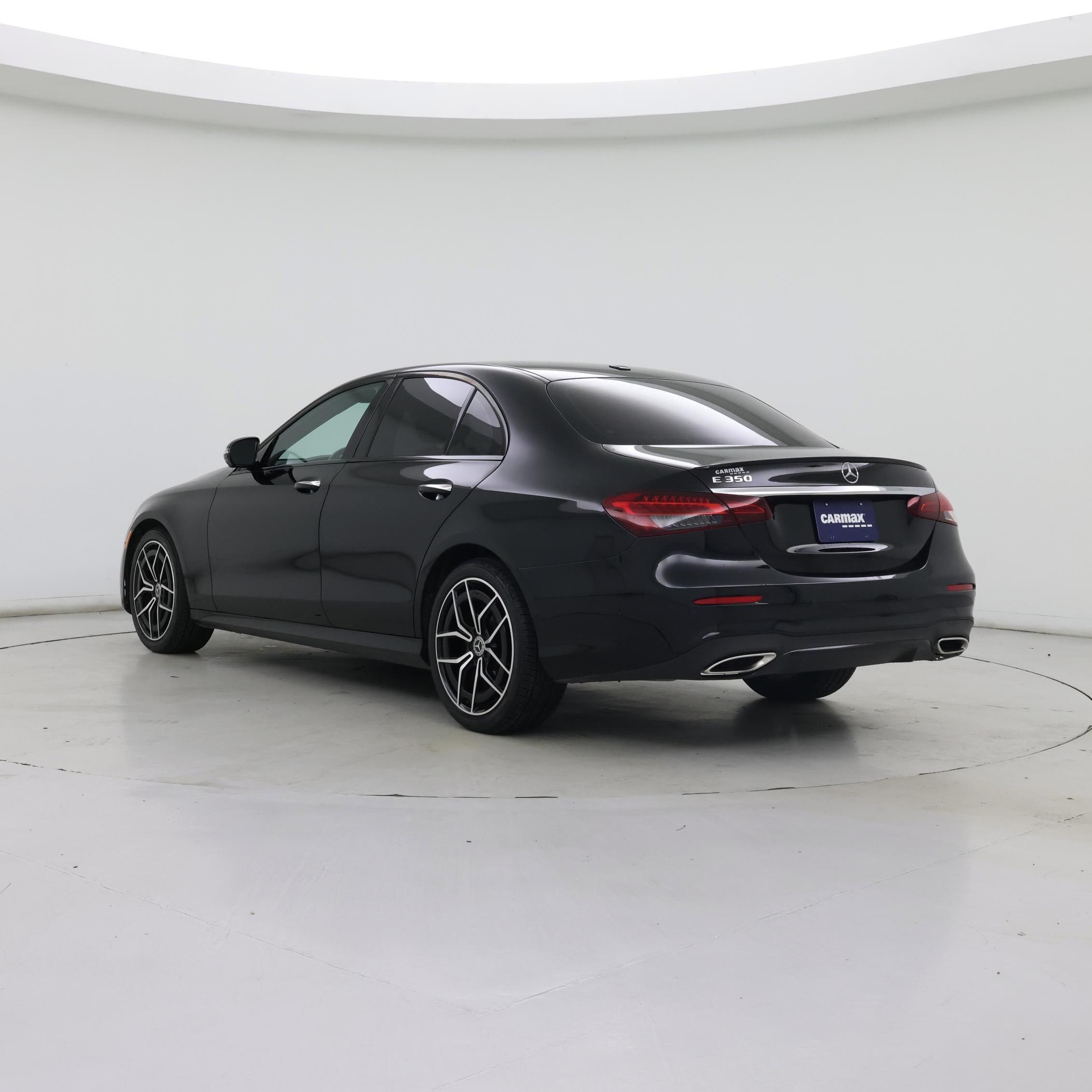 Thumbnail: 2022 Mercedes-Benz E-Class - 2