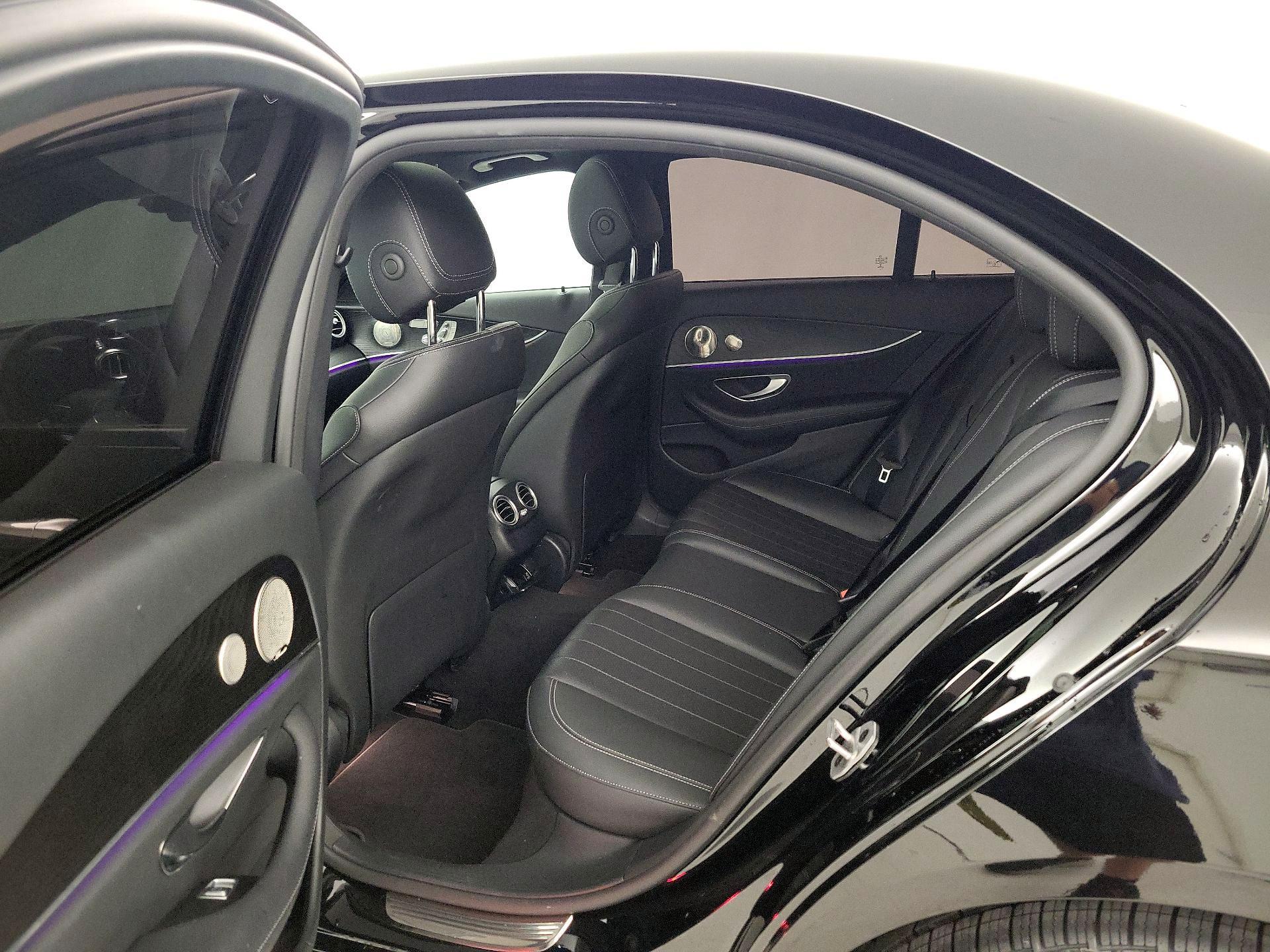 Thumbnail: 2022 Mercedes-Benz E-Class - 20