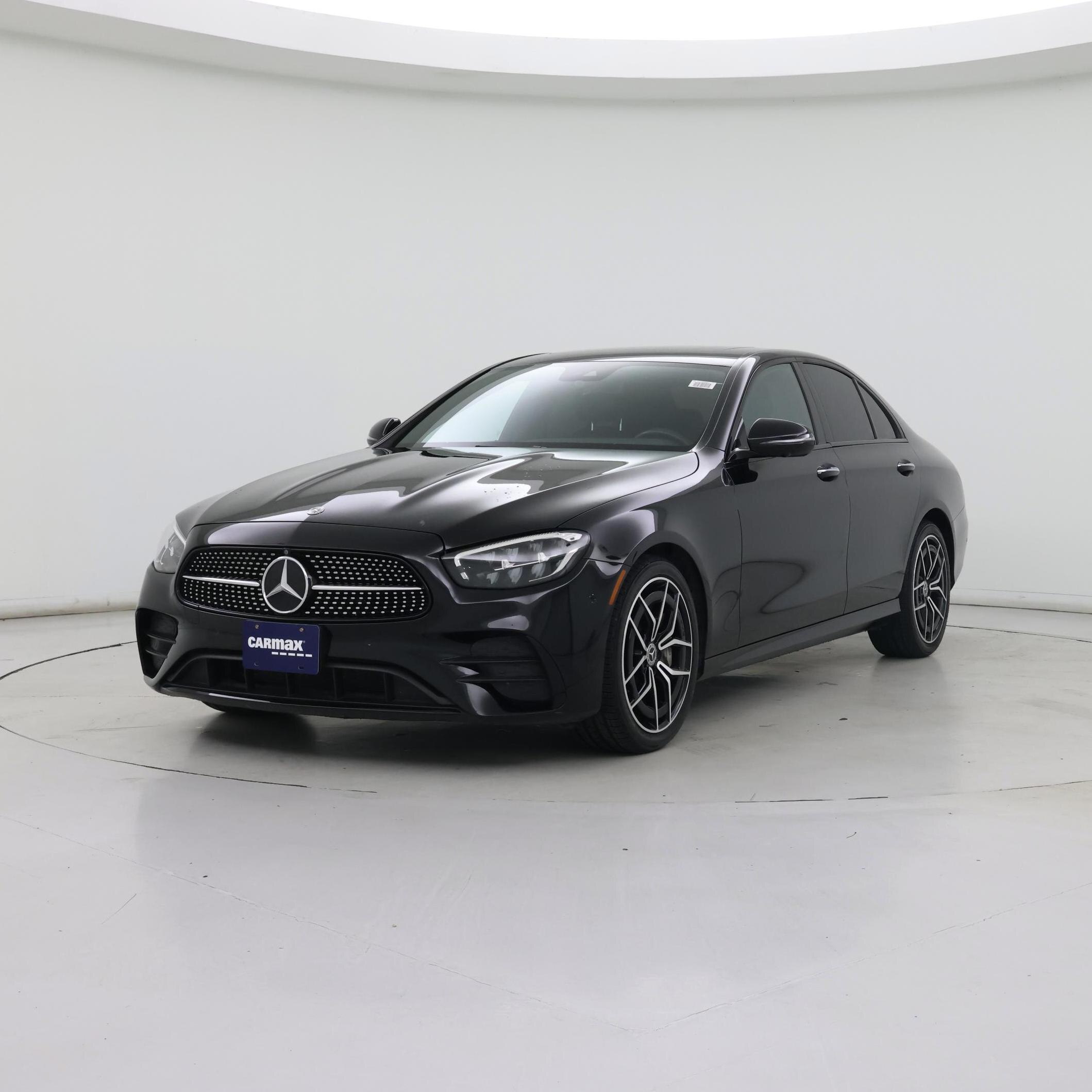 Thumbnail: 2022 Mercedes-Benz E-Class - 4