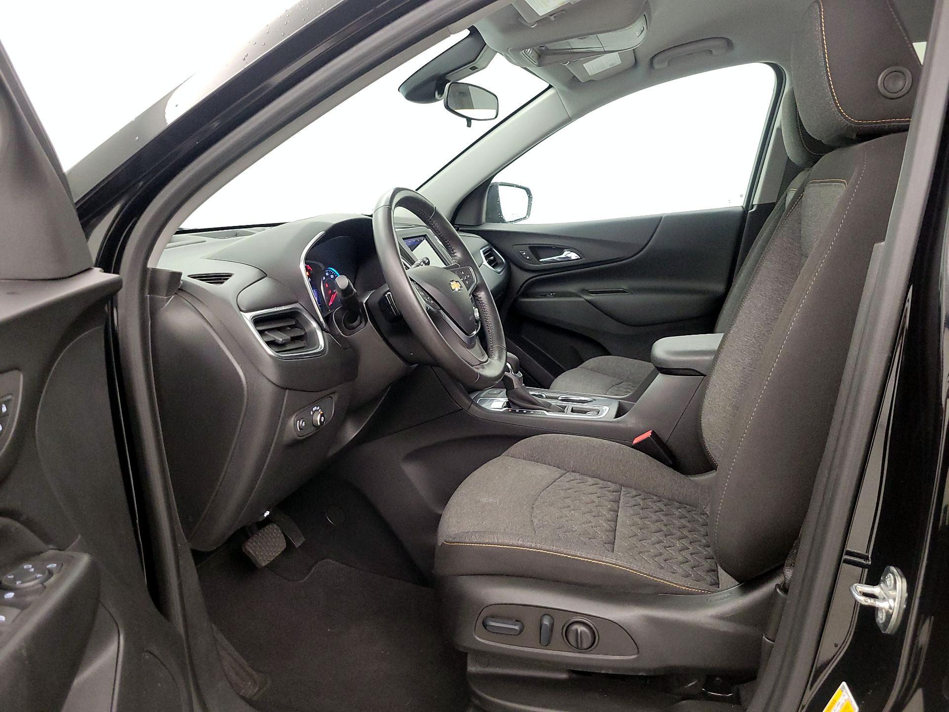 Thumbnail: 2022 Chevrolet Equinox - 11