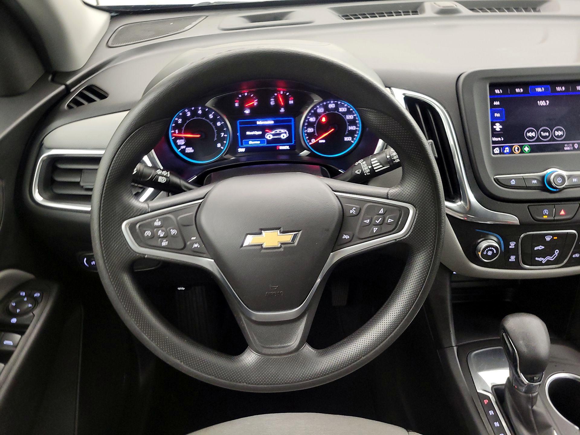 Thumbnail: 2022 Chevrolet Equinox - 10