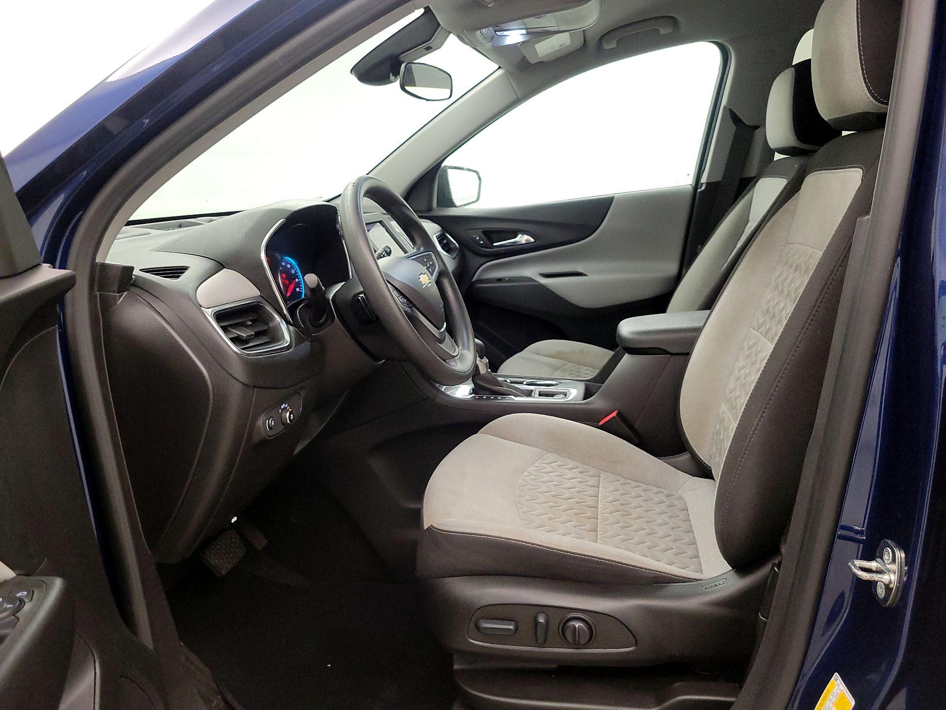 Thumbnail: 2022 Chevrolet Equinox - 11