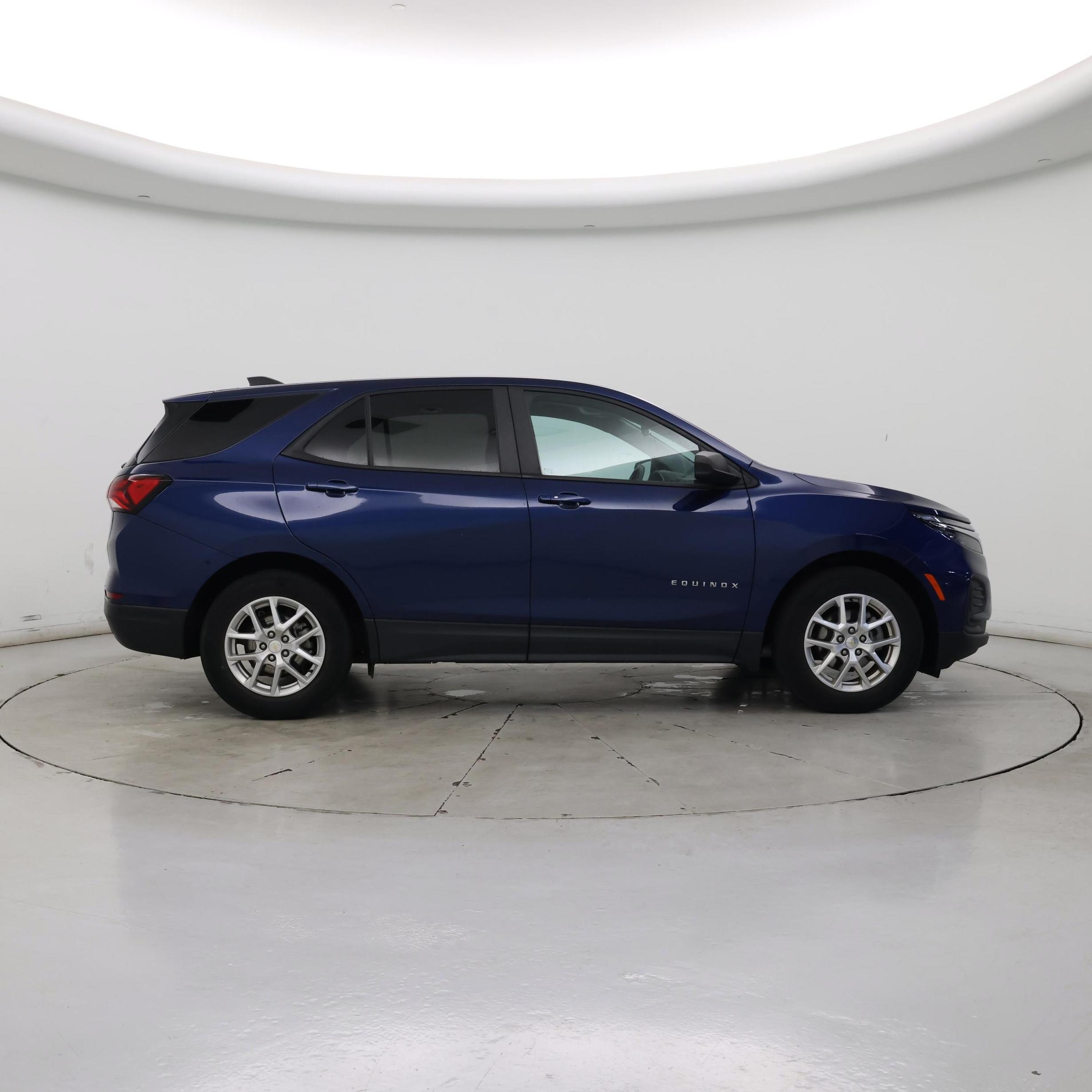 Thumbnail: 2022 Chevrolet Equinox - 7