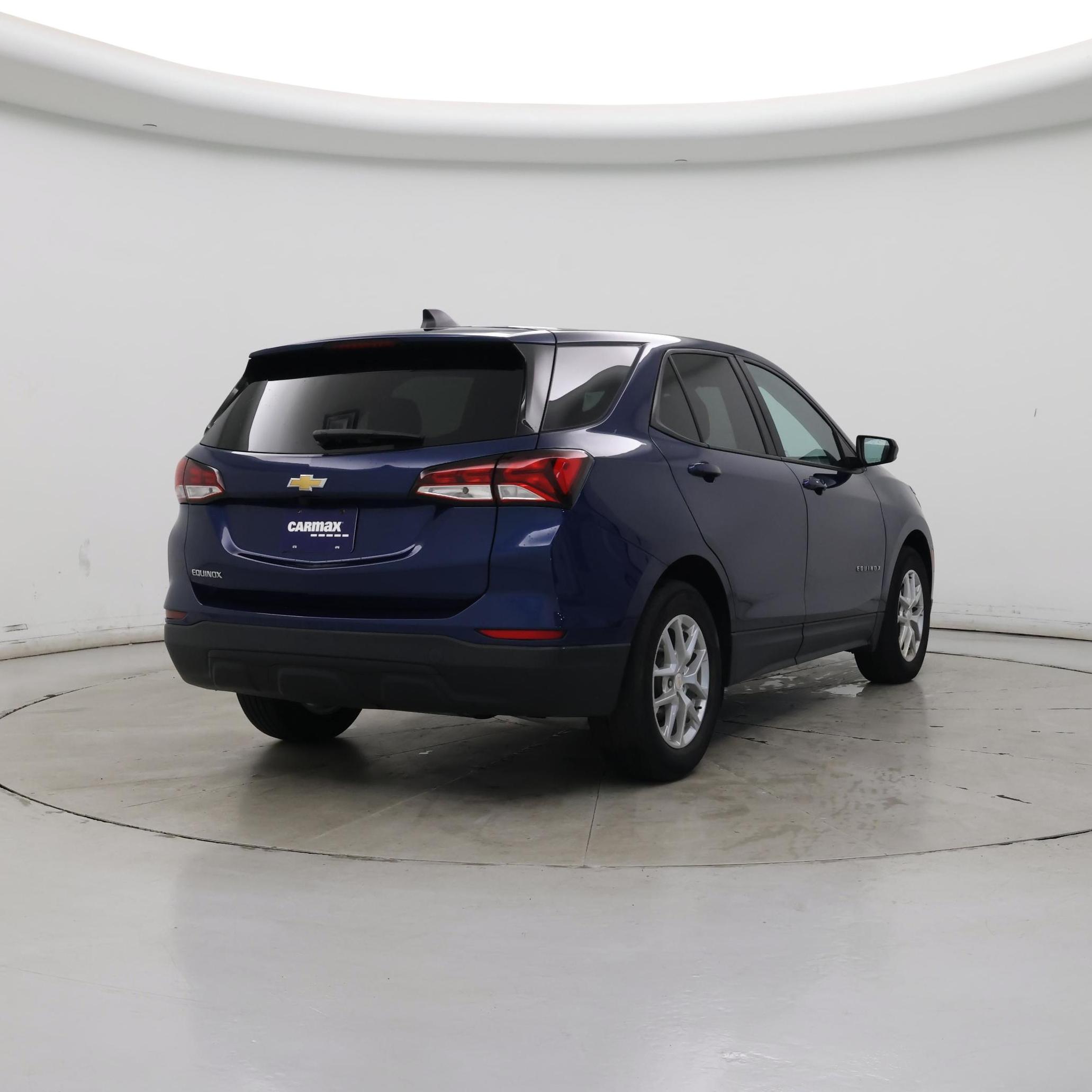 Thumbnail: 2022 Chevrolet Equinox - 8