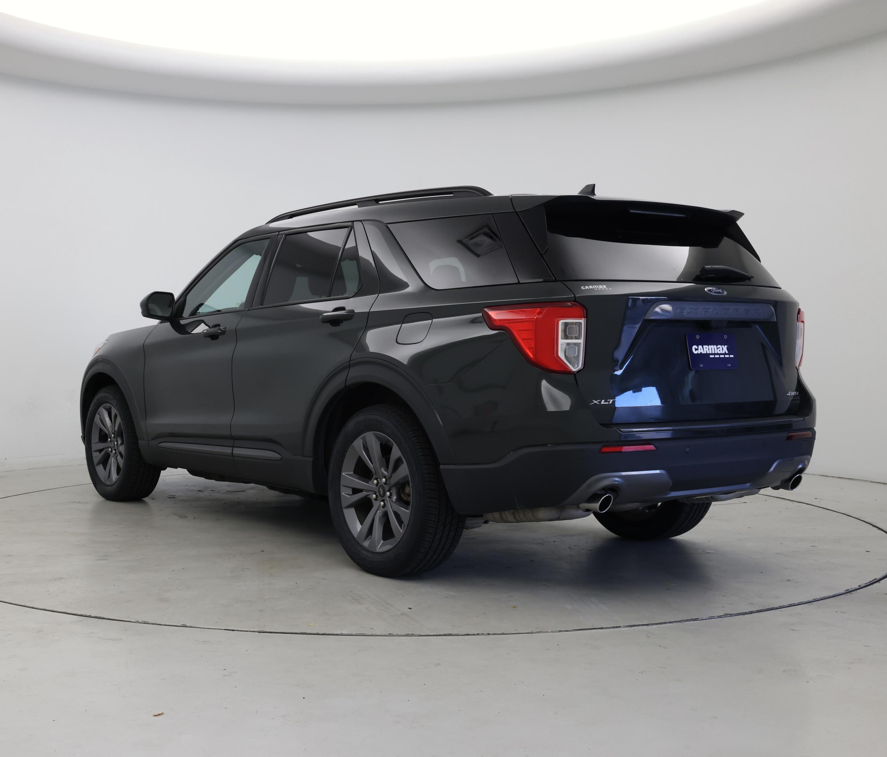 Thumbnail: 2022 Ford Explorer - 2