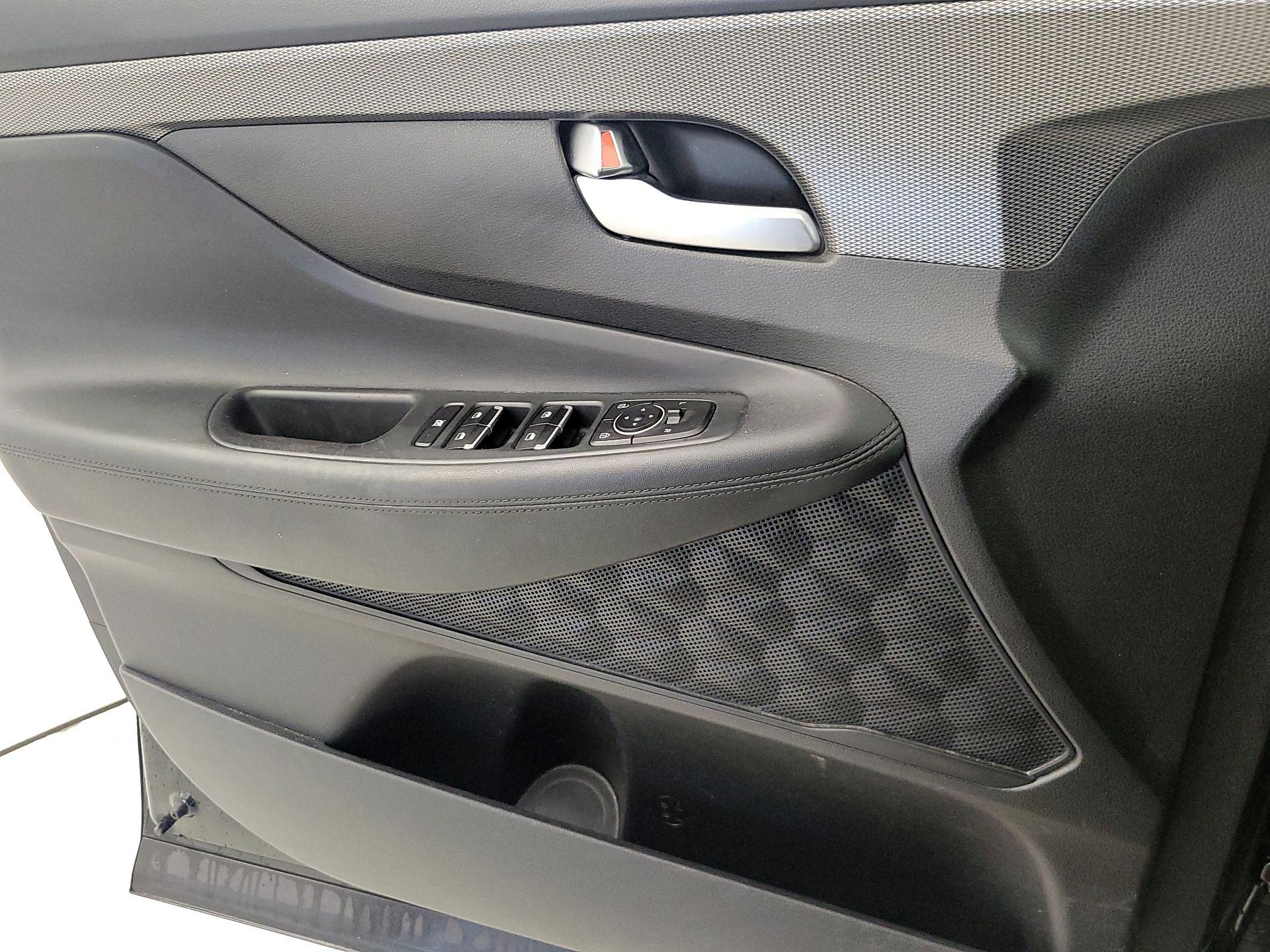 Thumbnail: 2020 Hyundai Santa Fe - 12